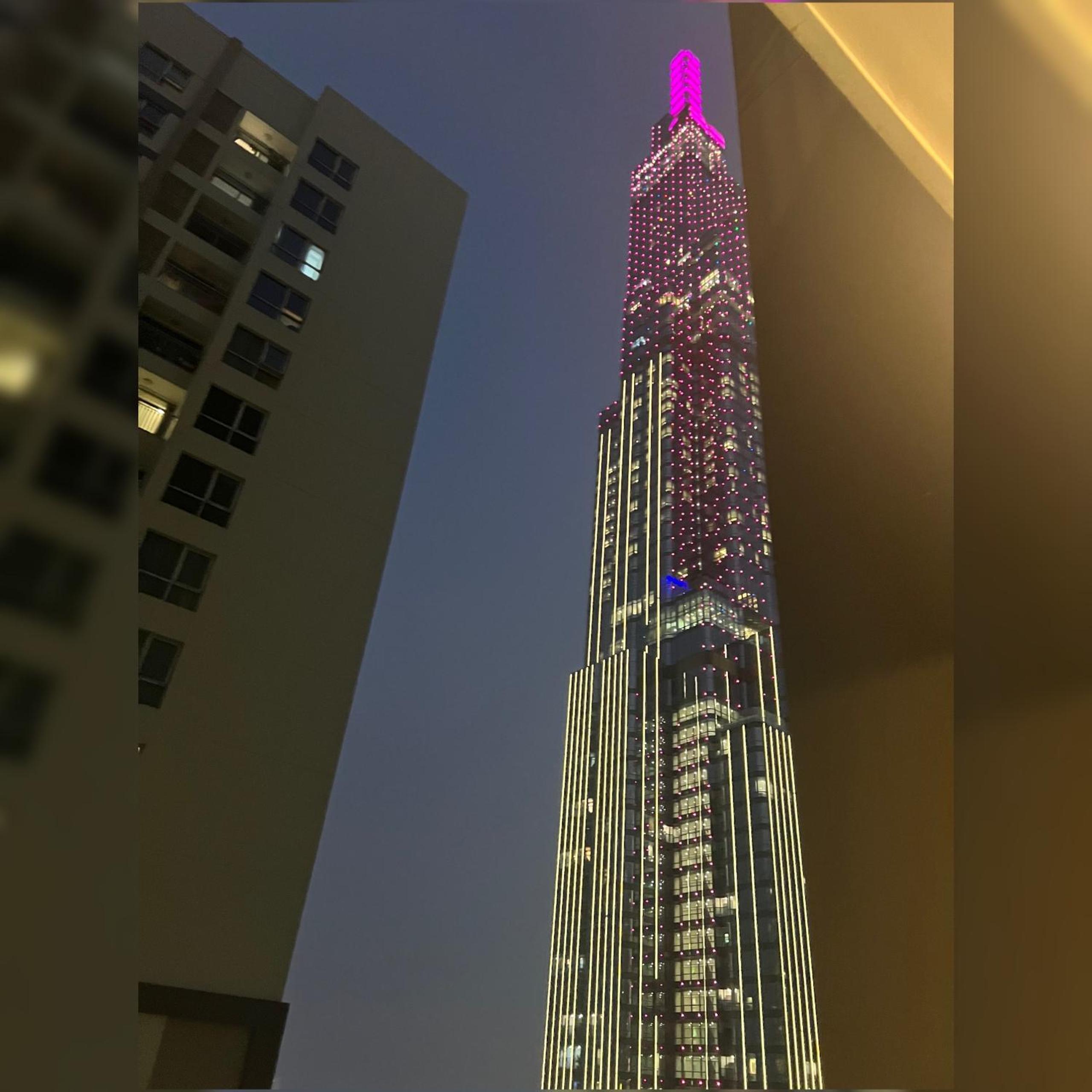 CR Concept Serviced Apartment - Vinhomes and Landmark 81
