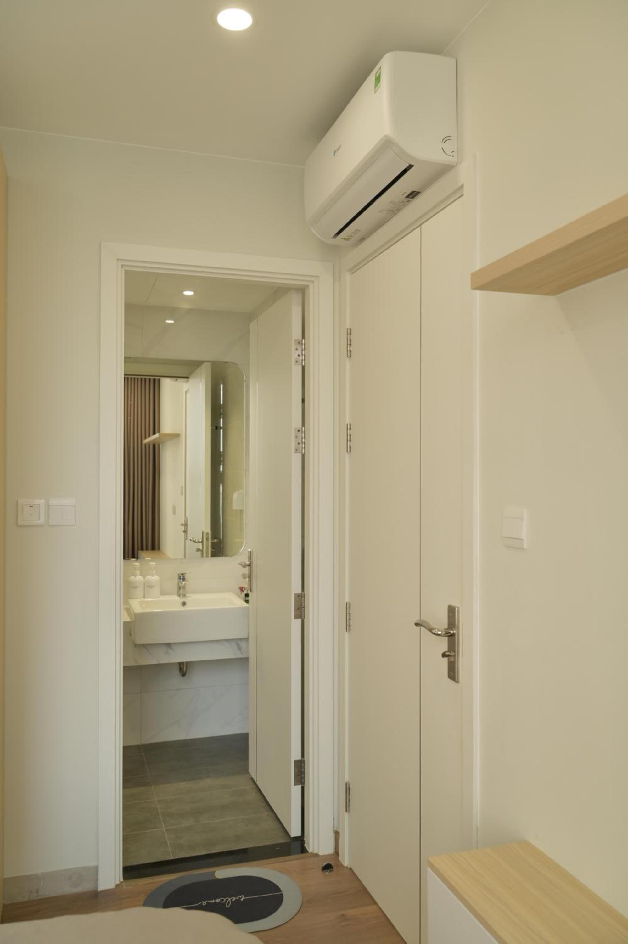 Luxury I3 Smart City 2bed2wc view góc bể bơi