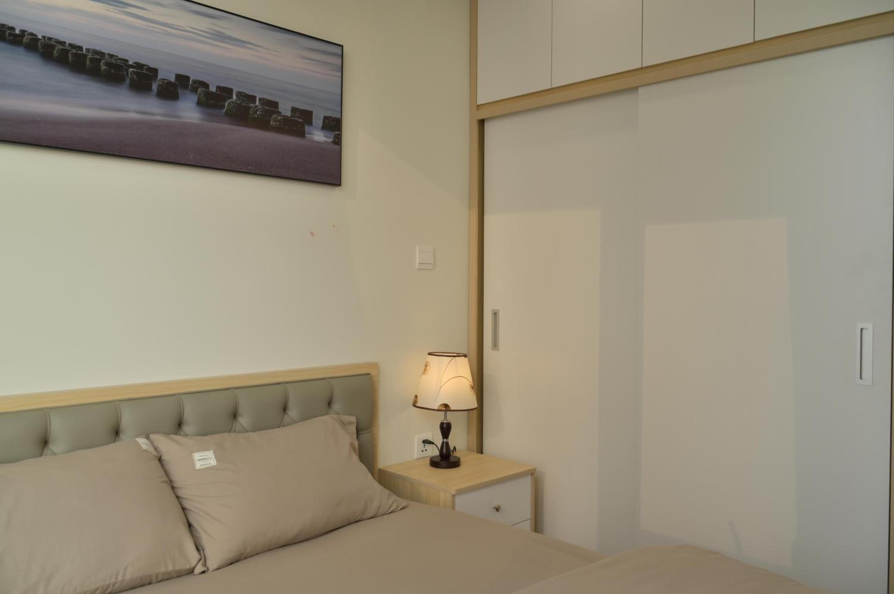 Luxury I3 Smart City 2bed2wc view góc bể bơi