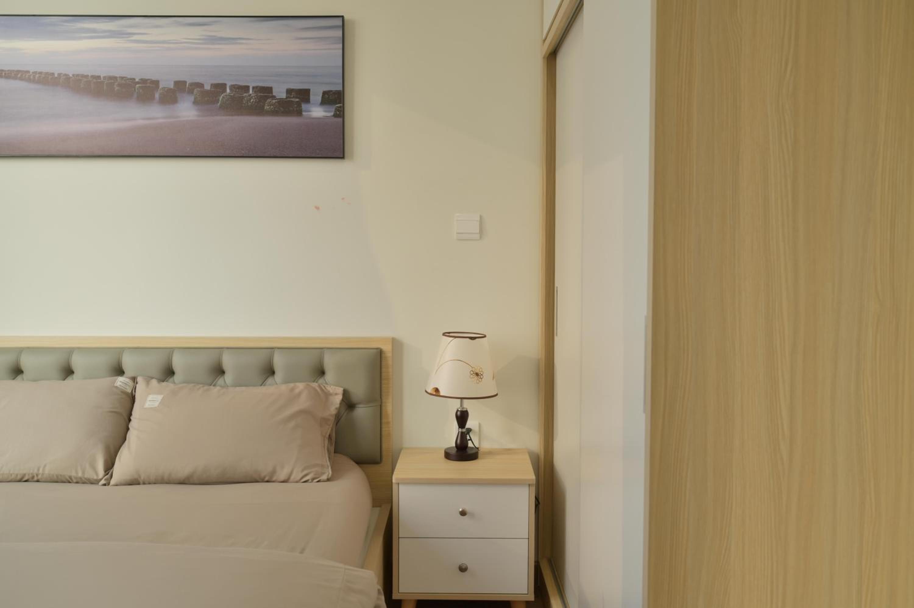 Luxury I3 Smart City 2bed2wc view góc bể bơi