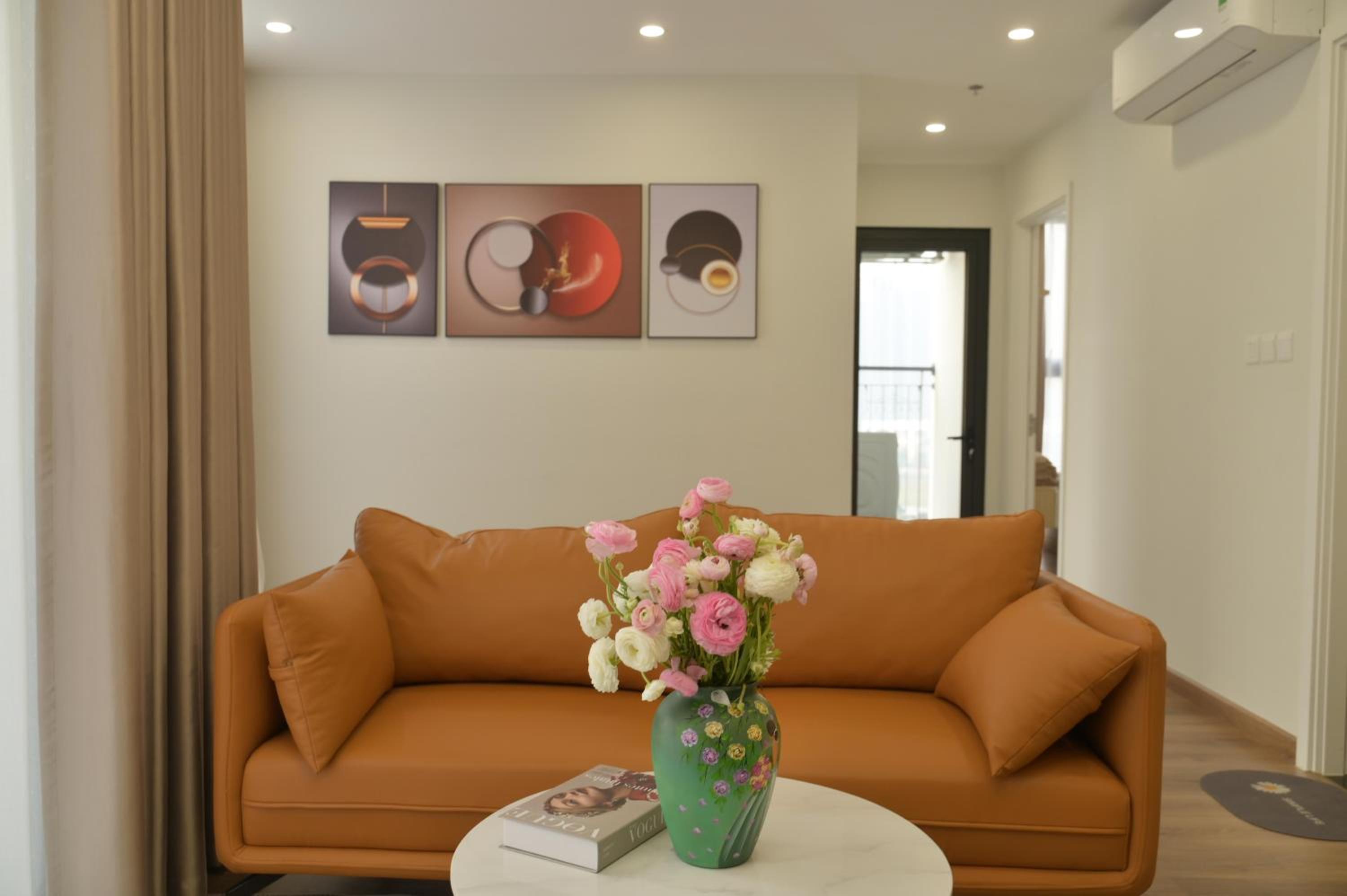 Luxury I3 Smart City 2bed2wc view góc bể bơi