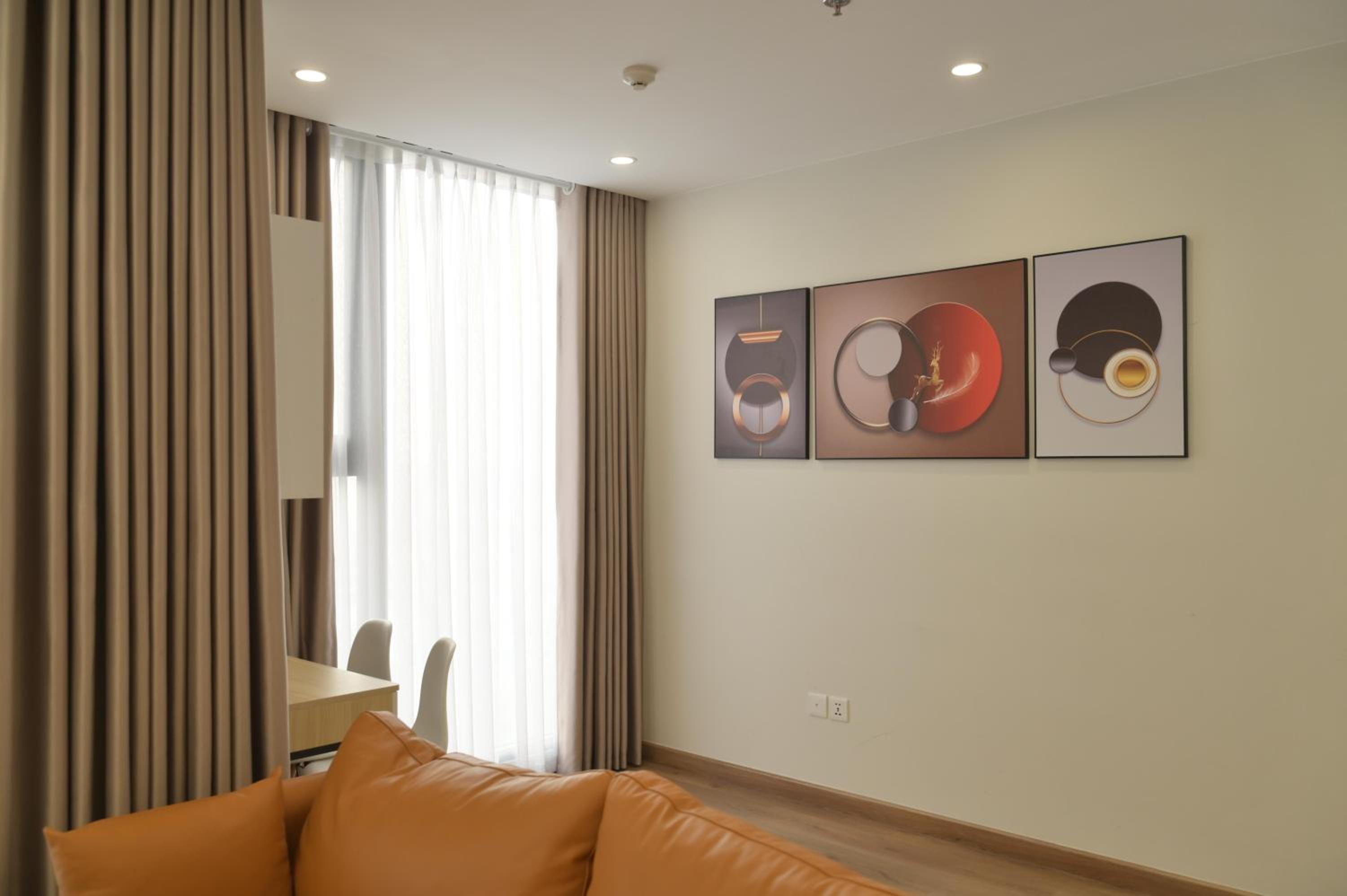 Luxury I3 Smart City 2bed2wc view góc bể bơi