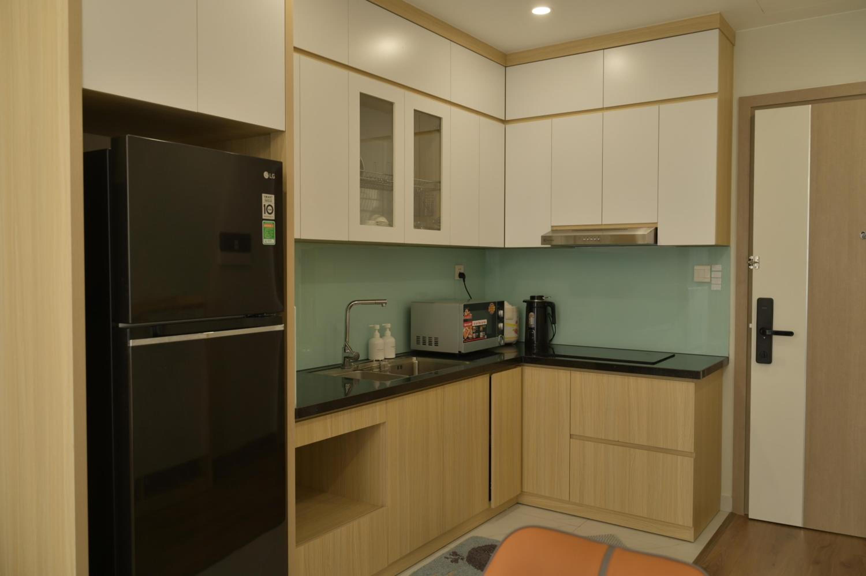 Luxury I3 Smart City 2bed2wc view góc bể bơi