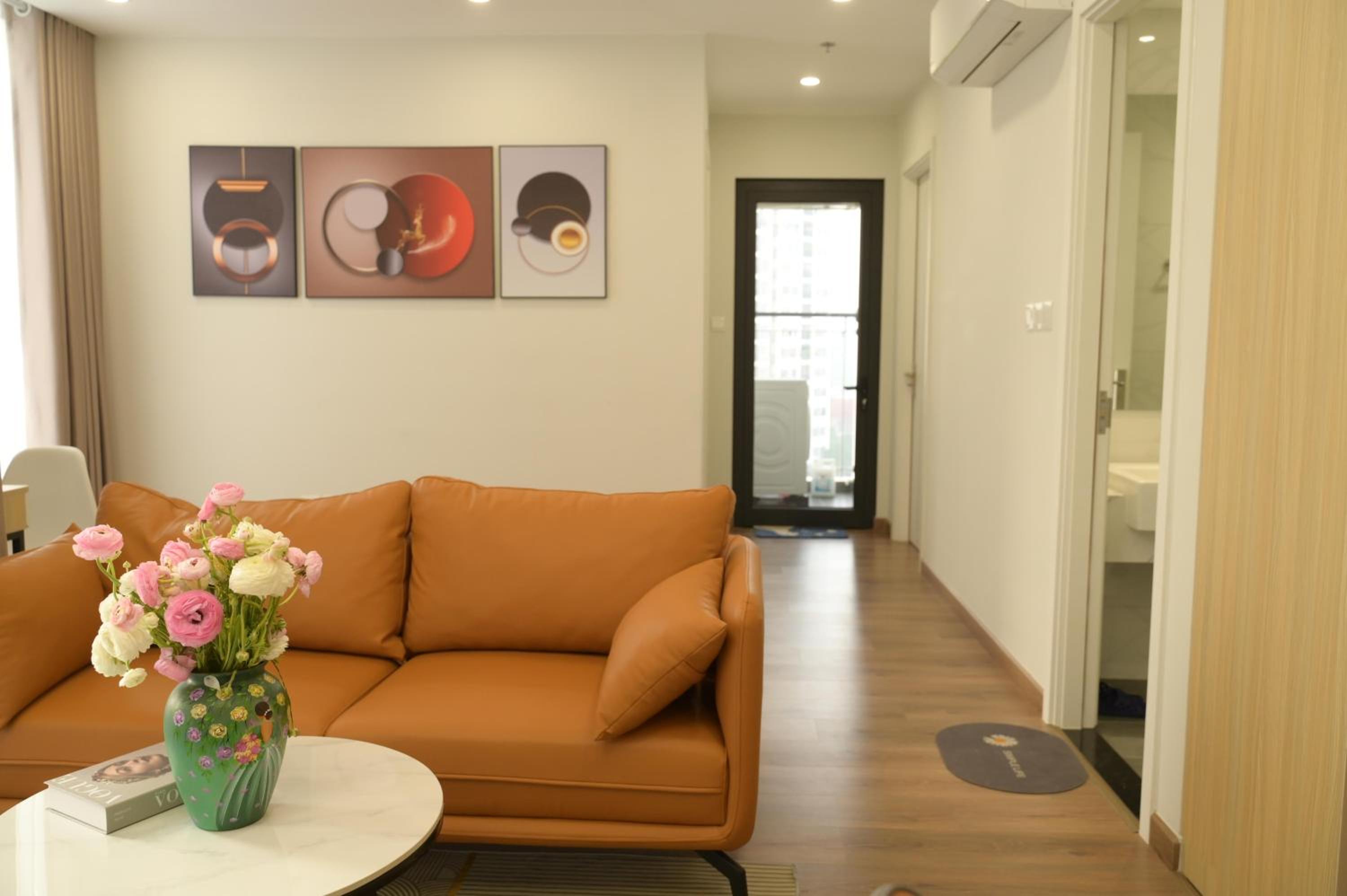 Luxury I3 Smart City 2bed2wc view góc bể bơi