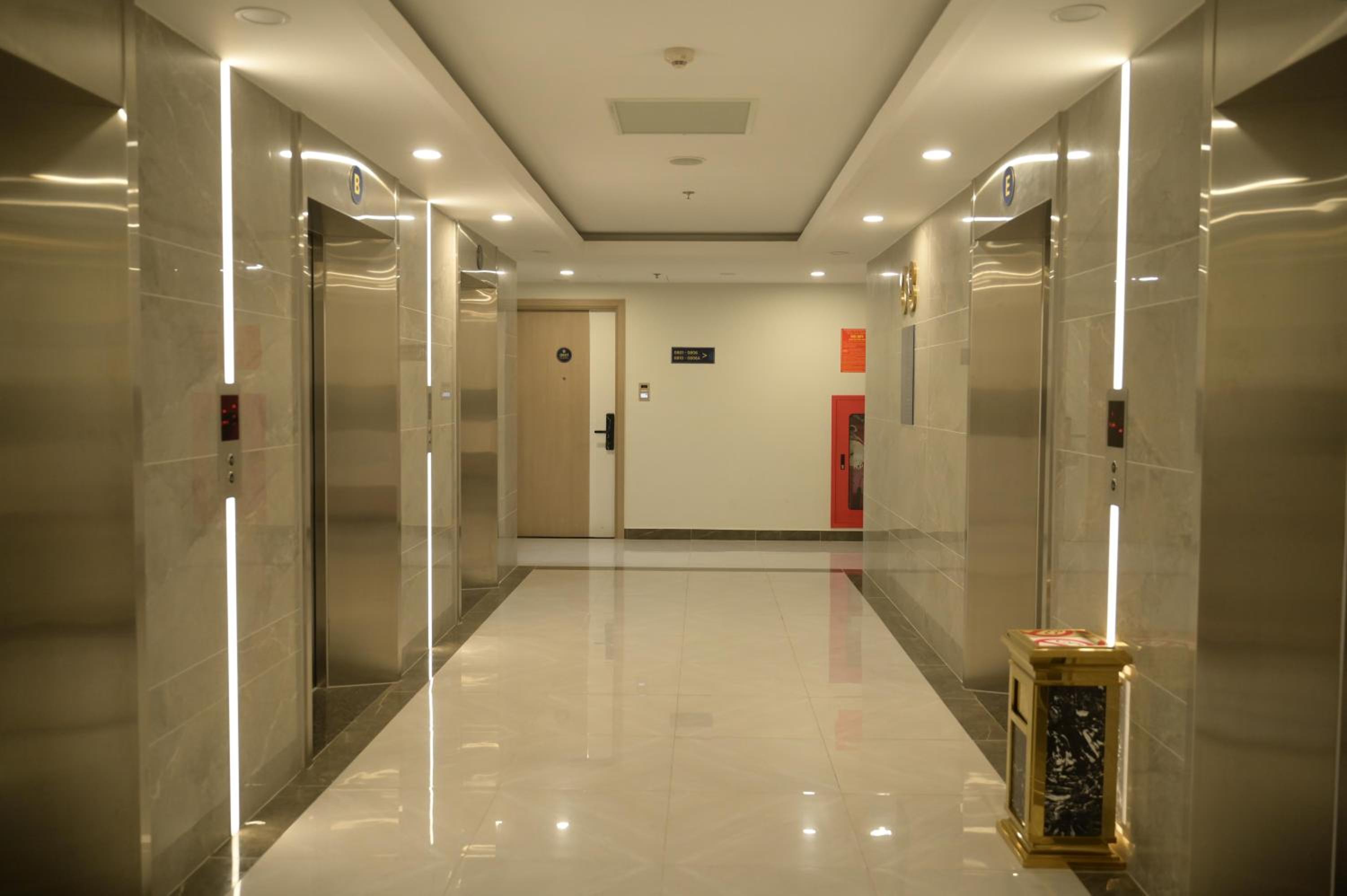 Luxury I3 Smart City 2bed2wc view góc bể bơi
