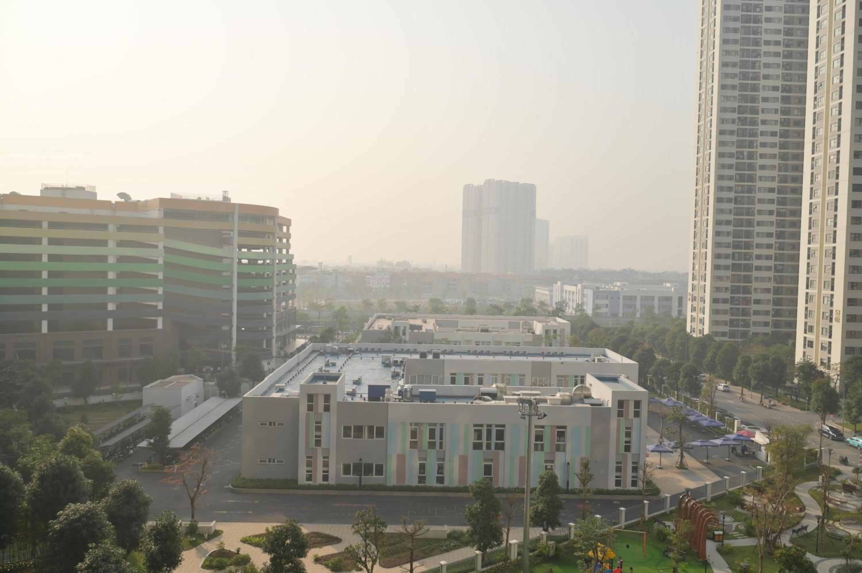 Luxury I3 Smart City 2bed2wc view góc bể bơi