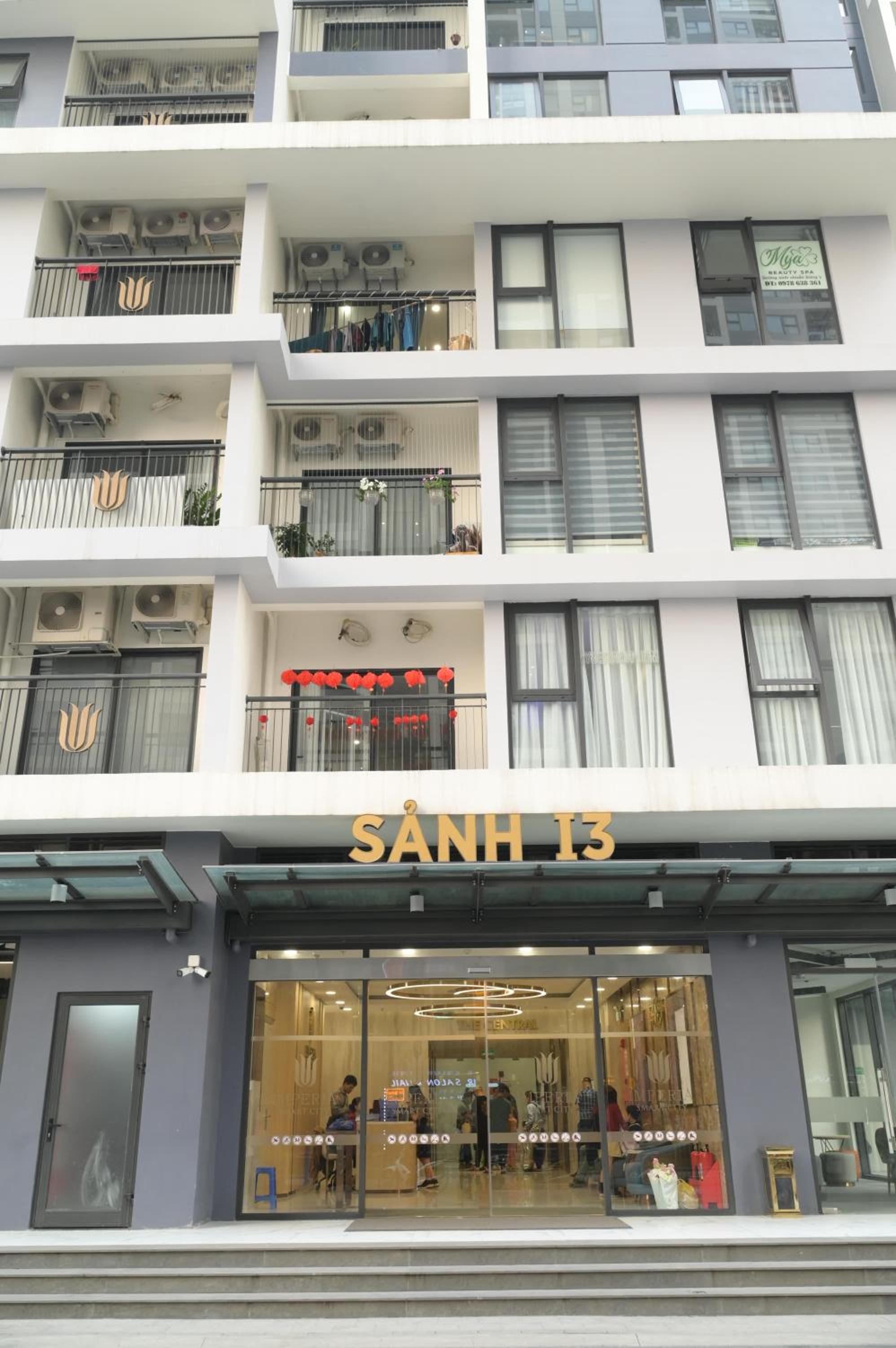 Luxury I3 Smart City 2bed2wc view góc bể bơi