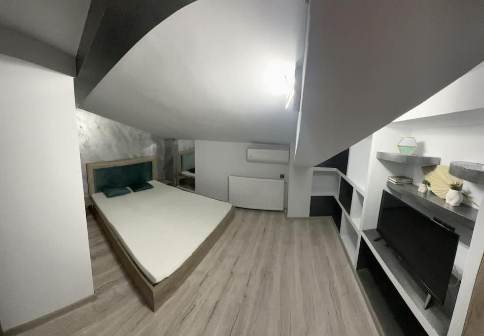 Sunshine residence
