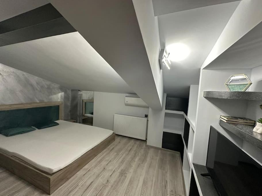 Sunshine residence
