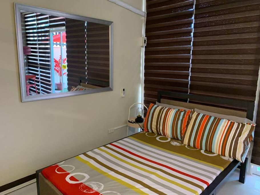 Glitz' Space: Experience our warmth hospitality! view 3