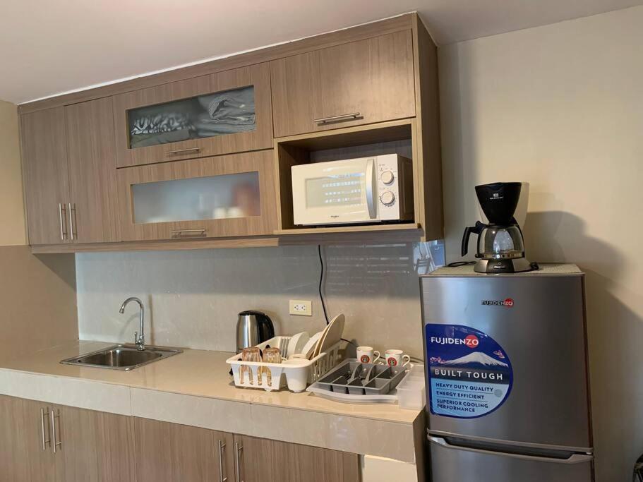 Glitz' Space: Experience our warmth hospitality! view 5