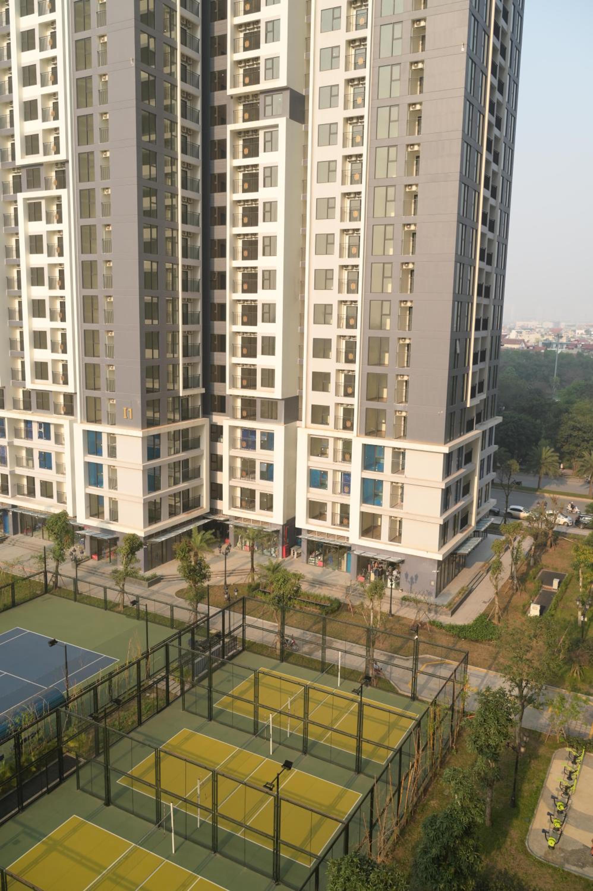 Luxury I3 Smart City 2bed2wc view góc bể bơi