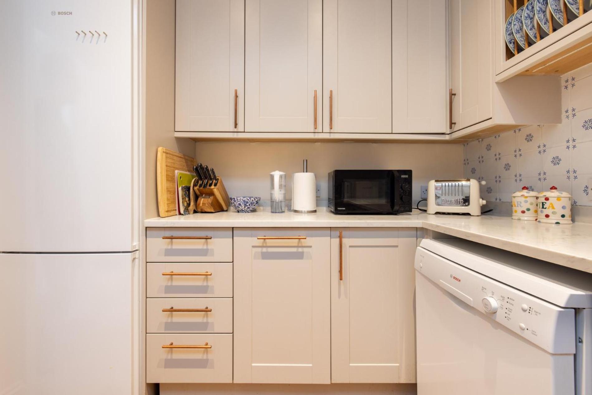 Traditional Treasure – 3 Bedroom Home by Hyde Park