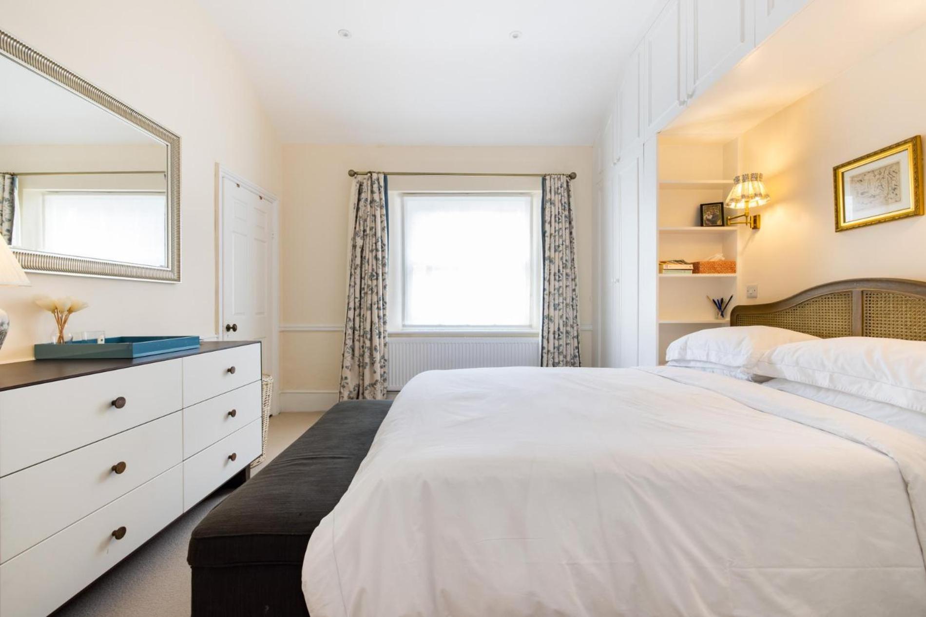 Traditional Treasure – 3 Bedroom Home by Hyde Park