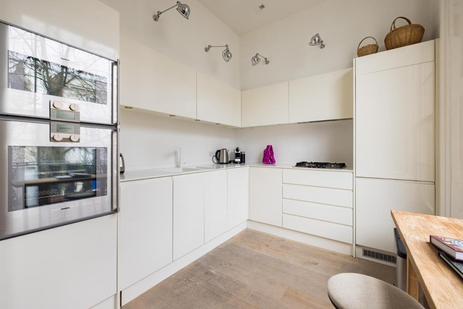 Calm Diva 2 Bedroom in Notting Hill