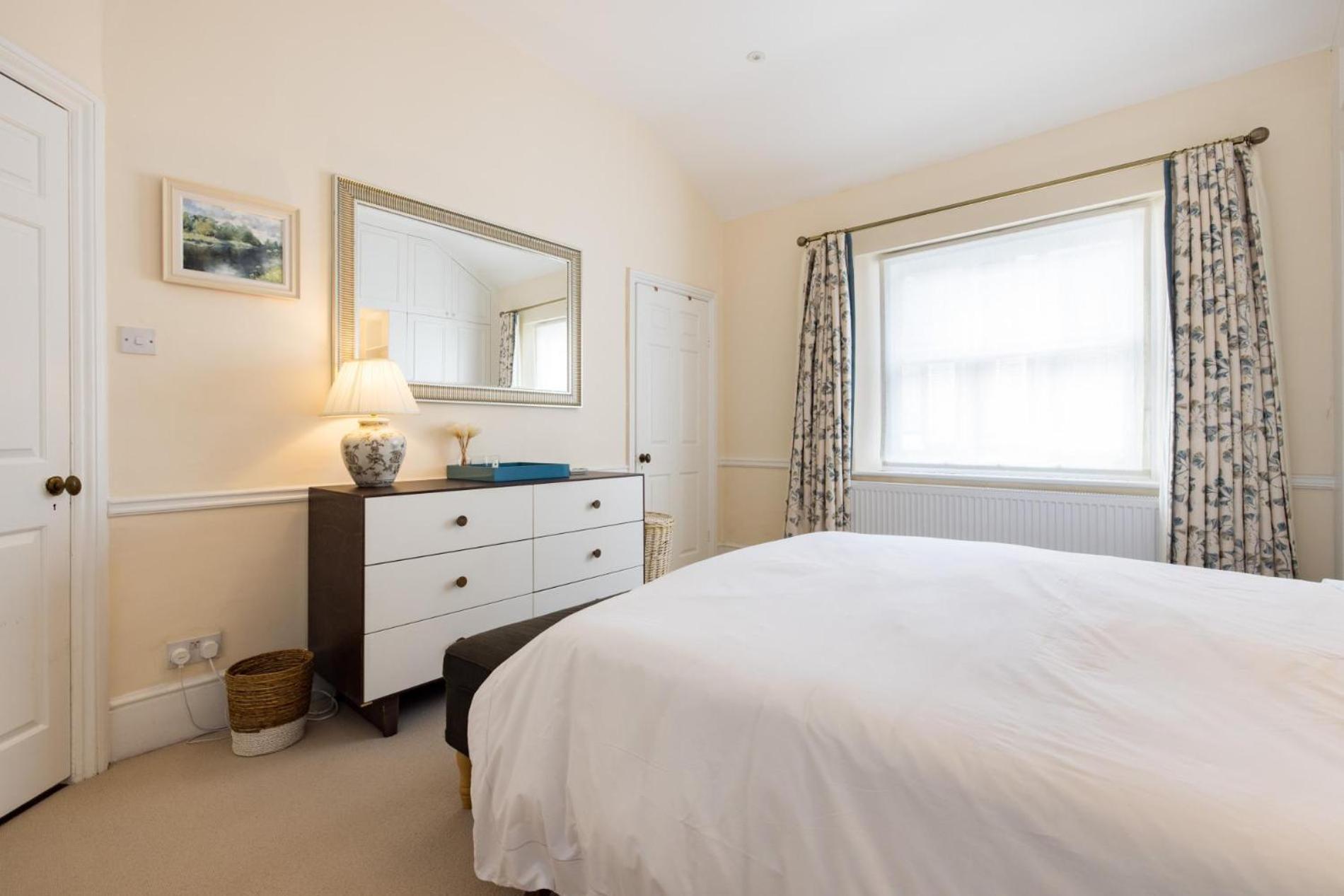 Traditional Treasure – 3 Bedroom Home by Hyde Park