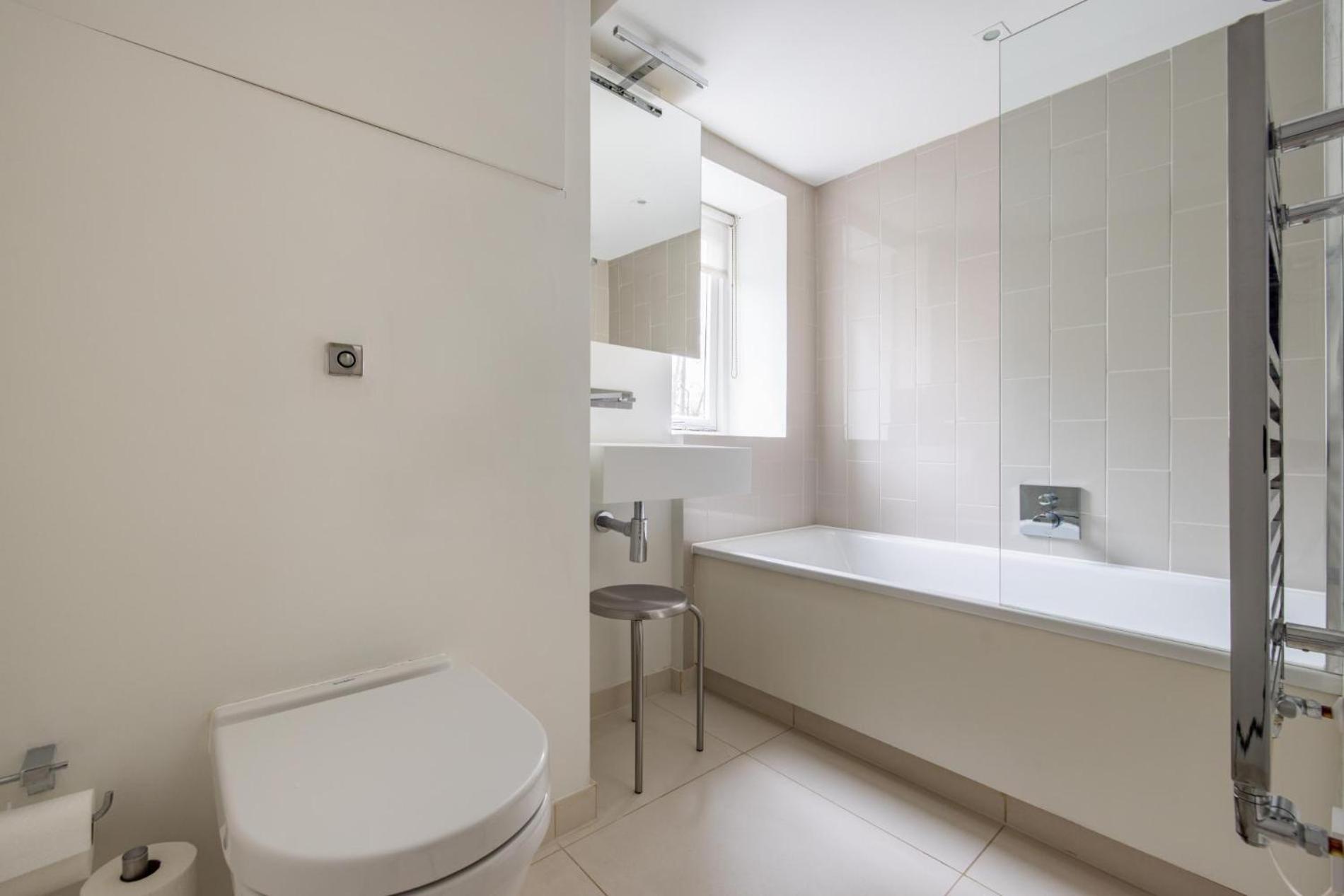 Calm Diva 2 Bedroom in Notting Hill
