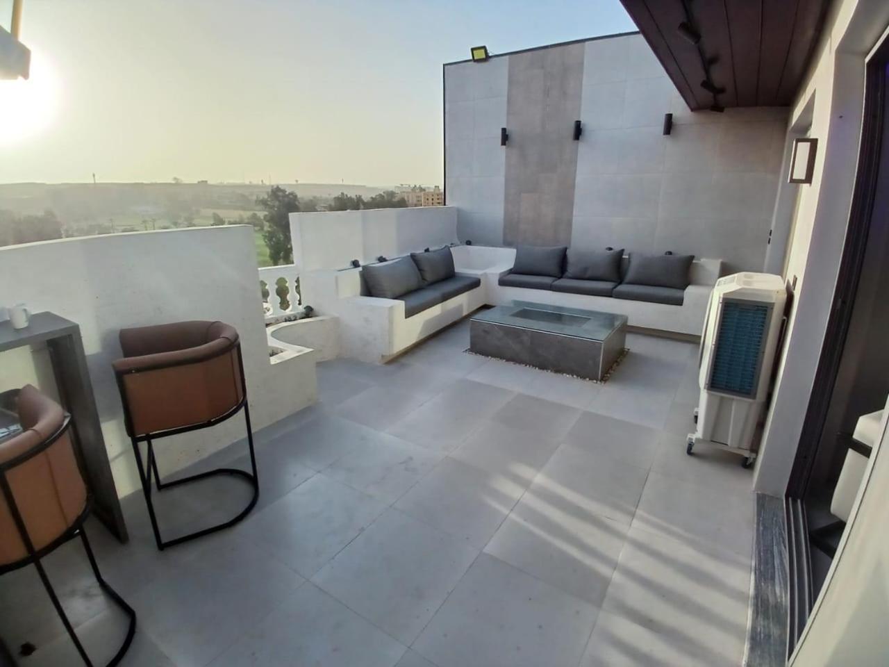 Pyramid Peak Retreat