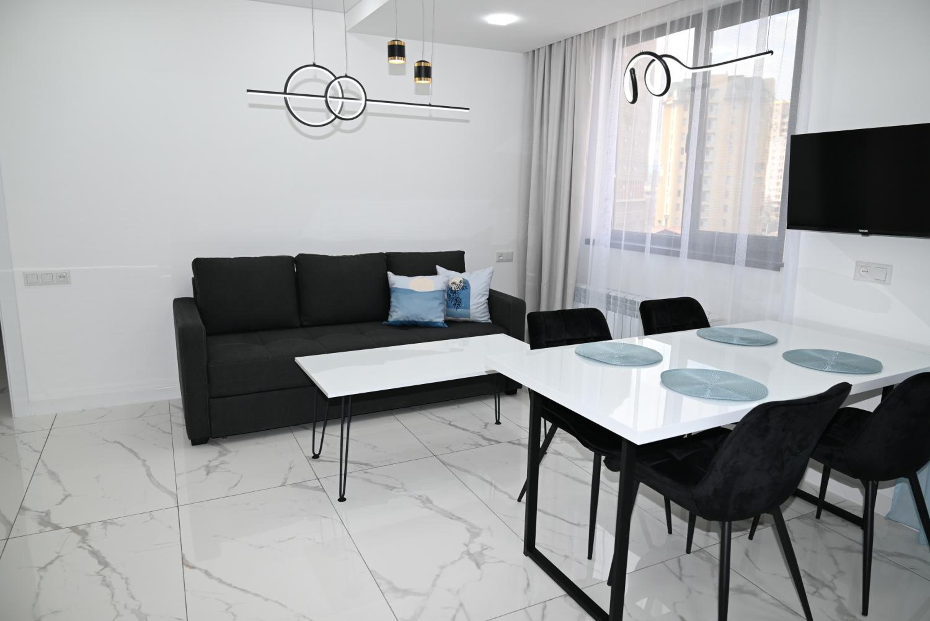 Spacious and quiet, Komitas 42