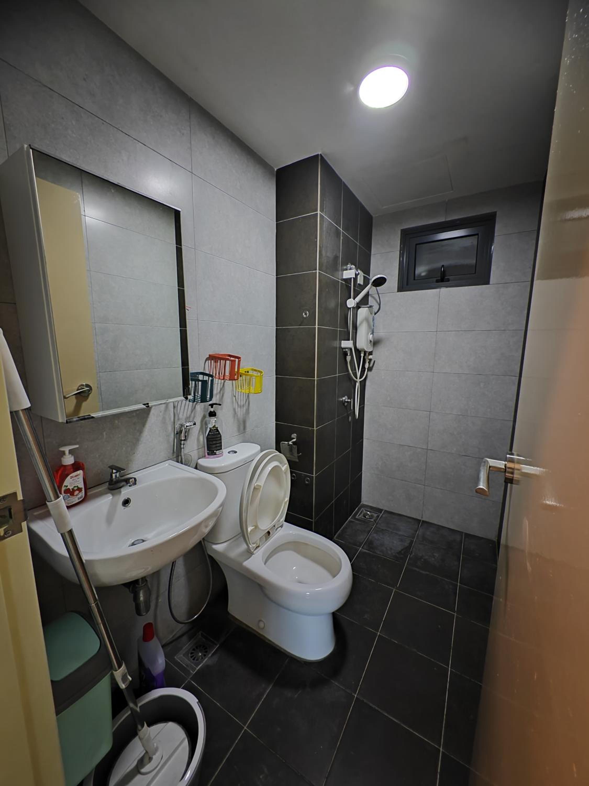 Modern Comfy Suite Room-9Pax photo 4