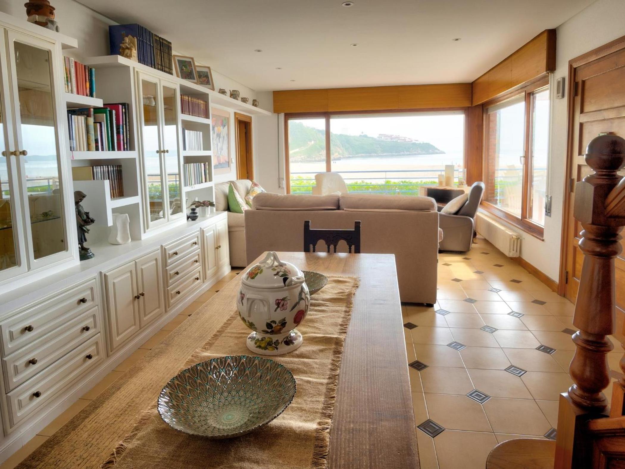 Chalet Rompeolas