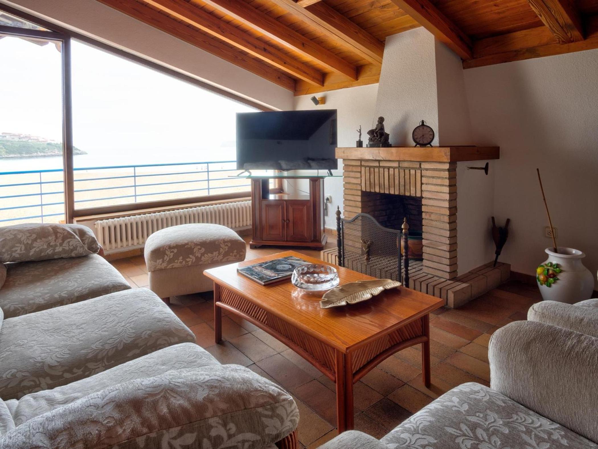 Chalet Rompeolas