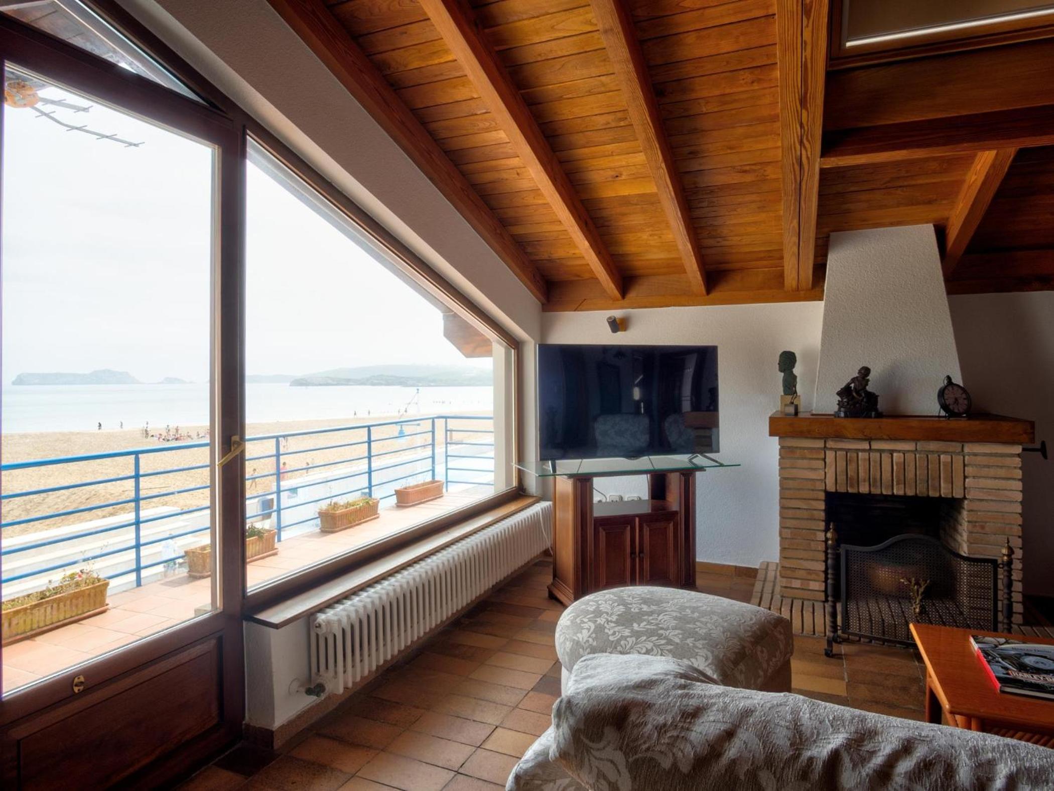 Chalet Rompeolas