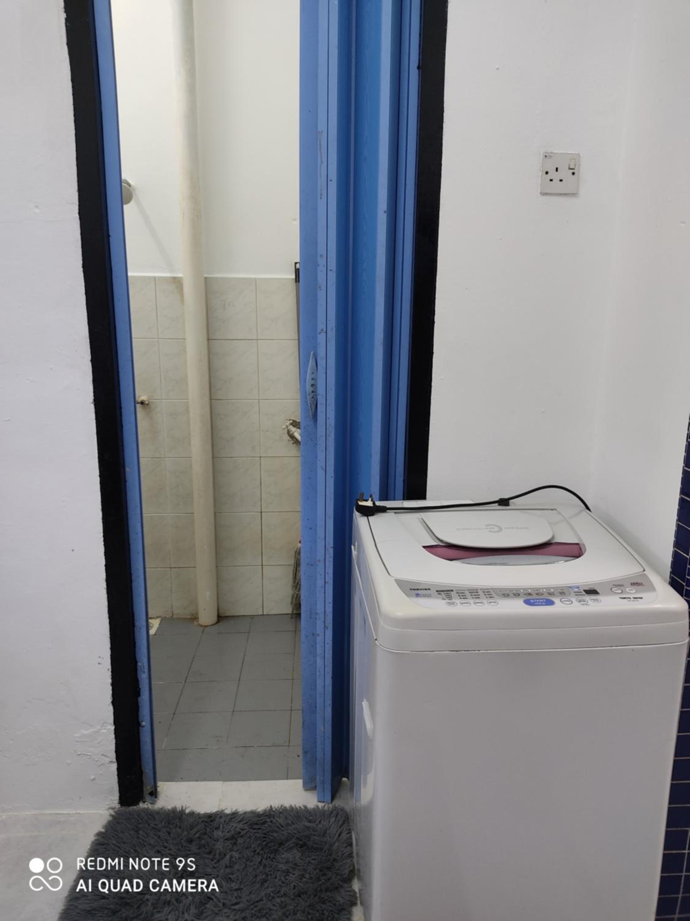 R&R HOMESTAY TAMAN HARMONI