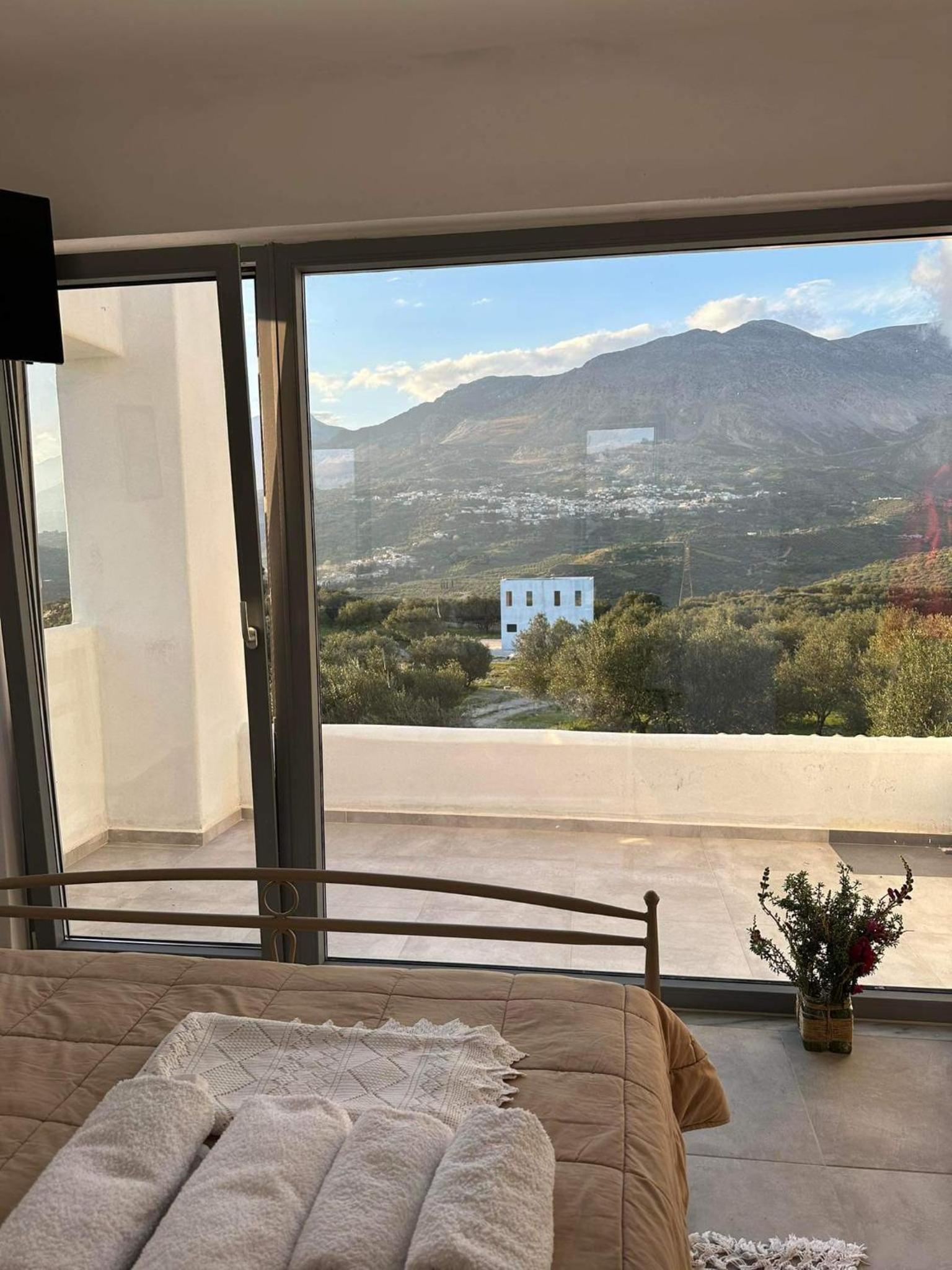 Rouvas Villas