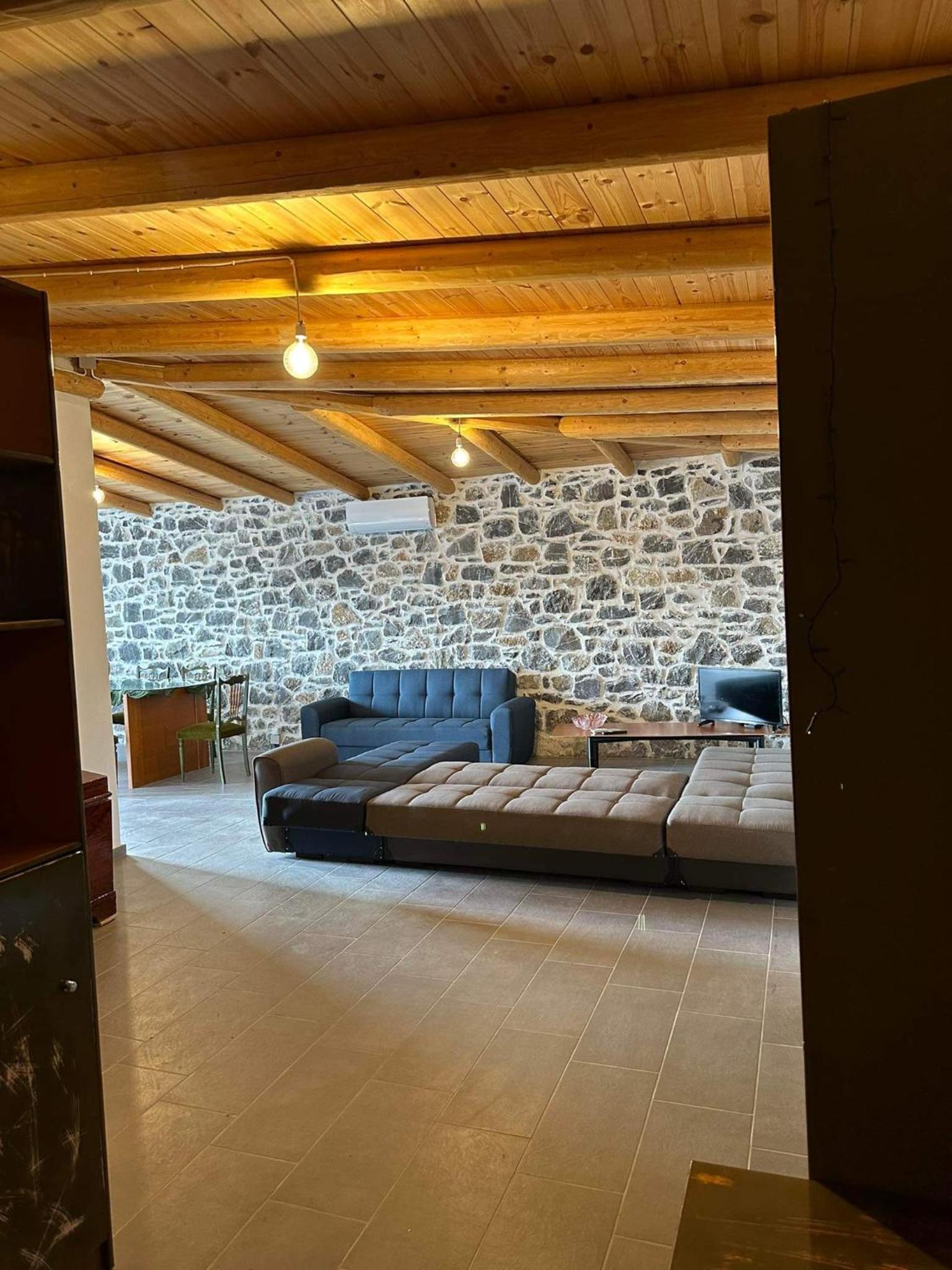 Rouvas Villas