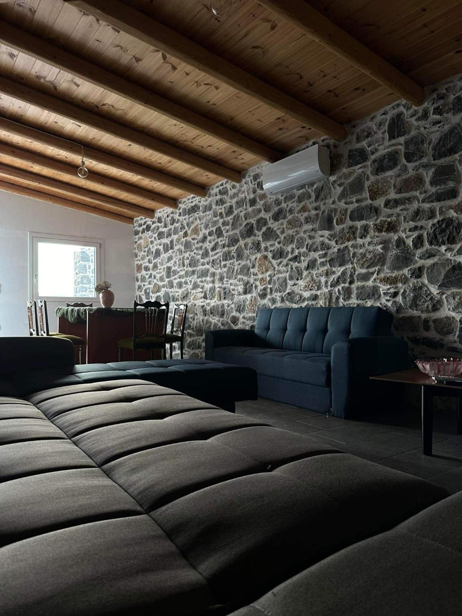Rouvas Villas