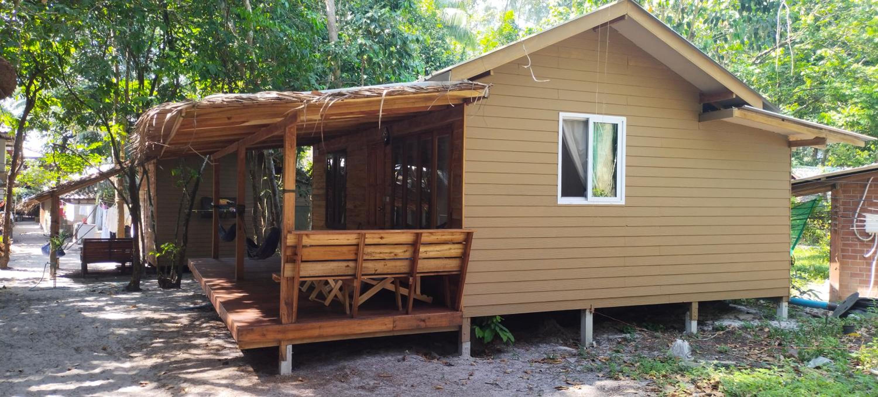 Lazy Hut