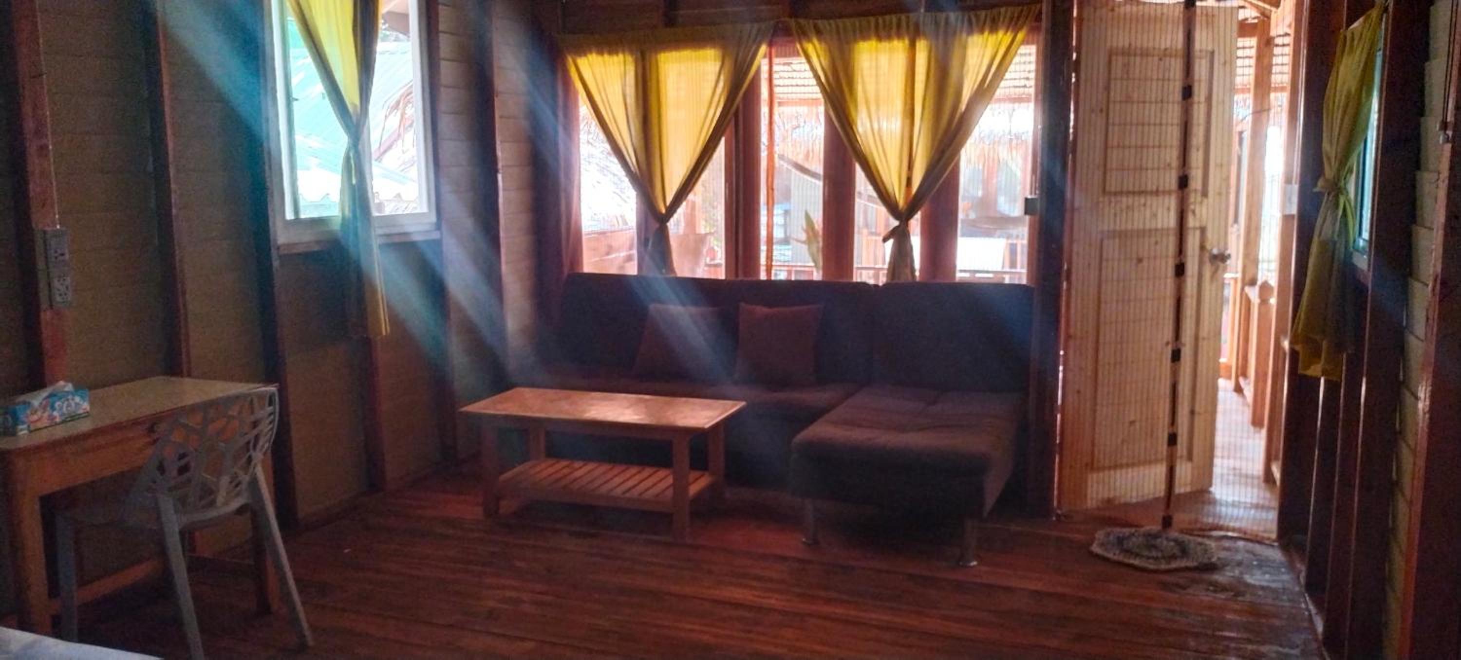 Lazy Hut