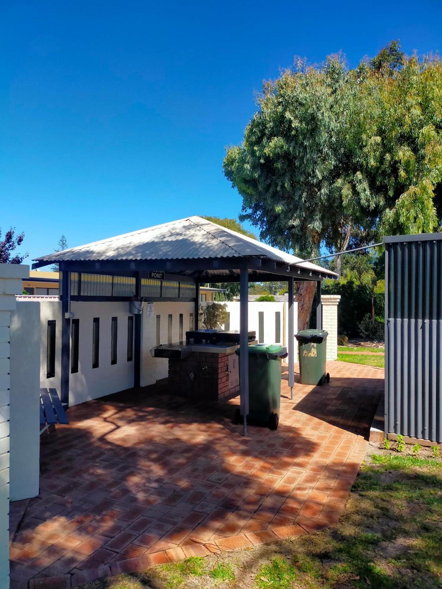 Bayview Motel