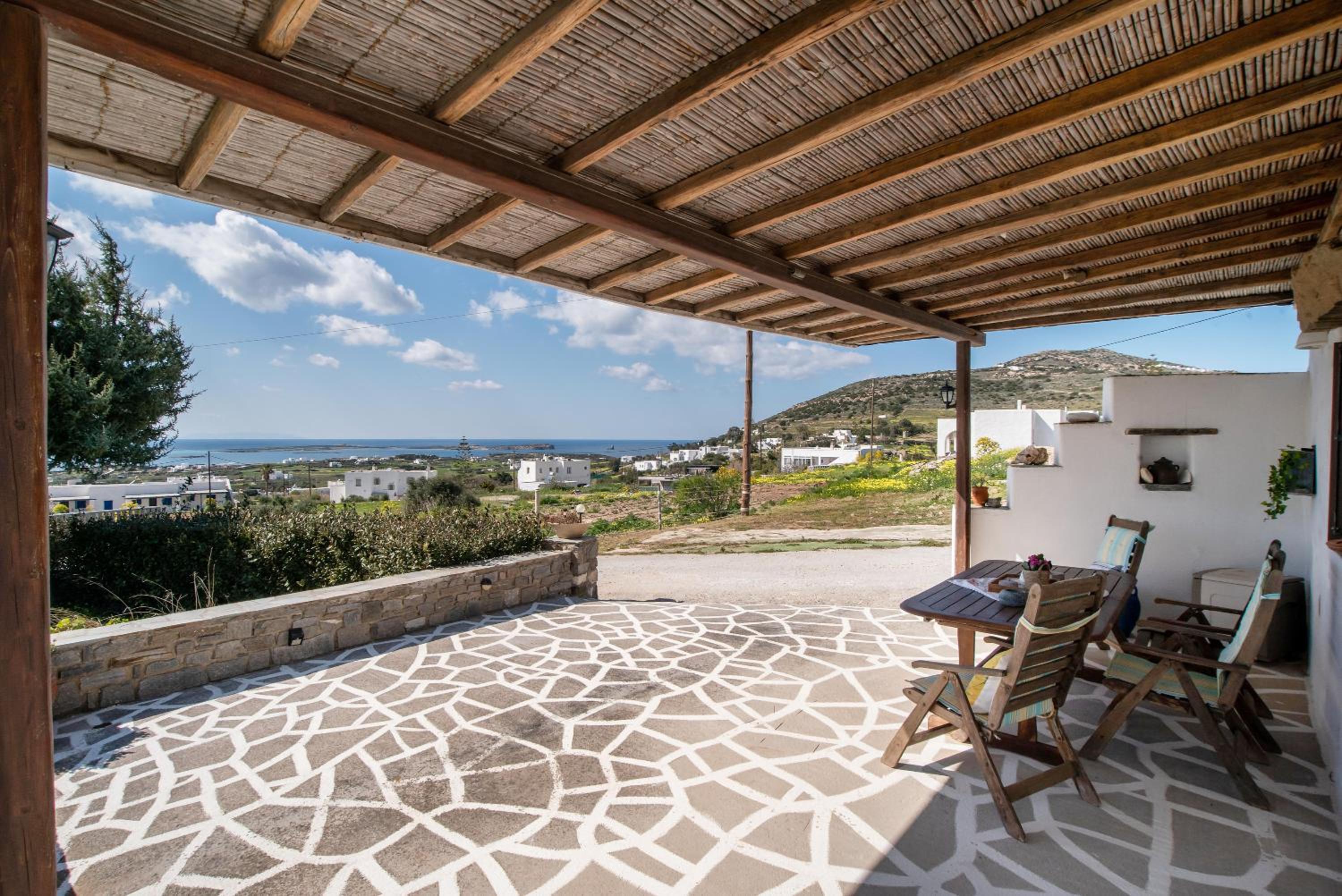 Savvas's Traditional House Paros view 2