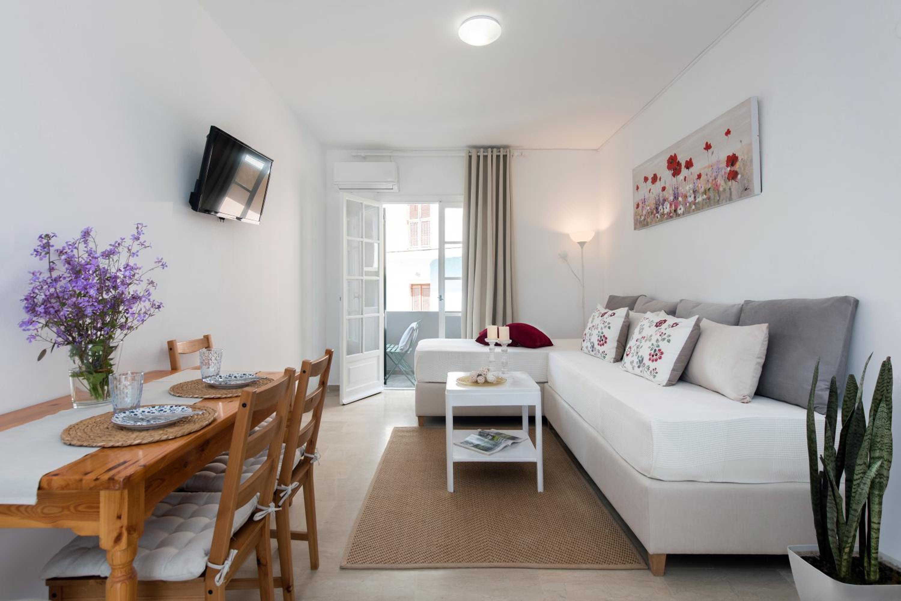 NiSea Apartments