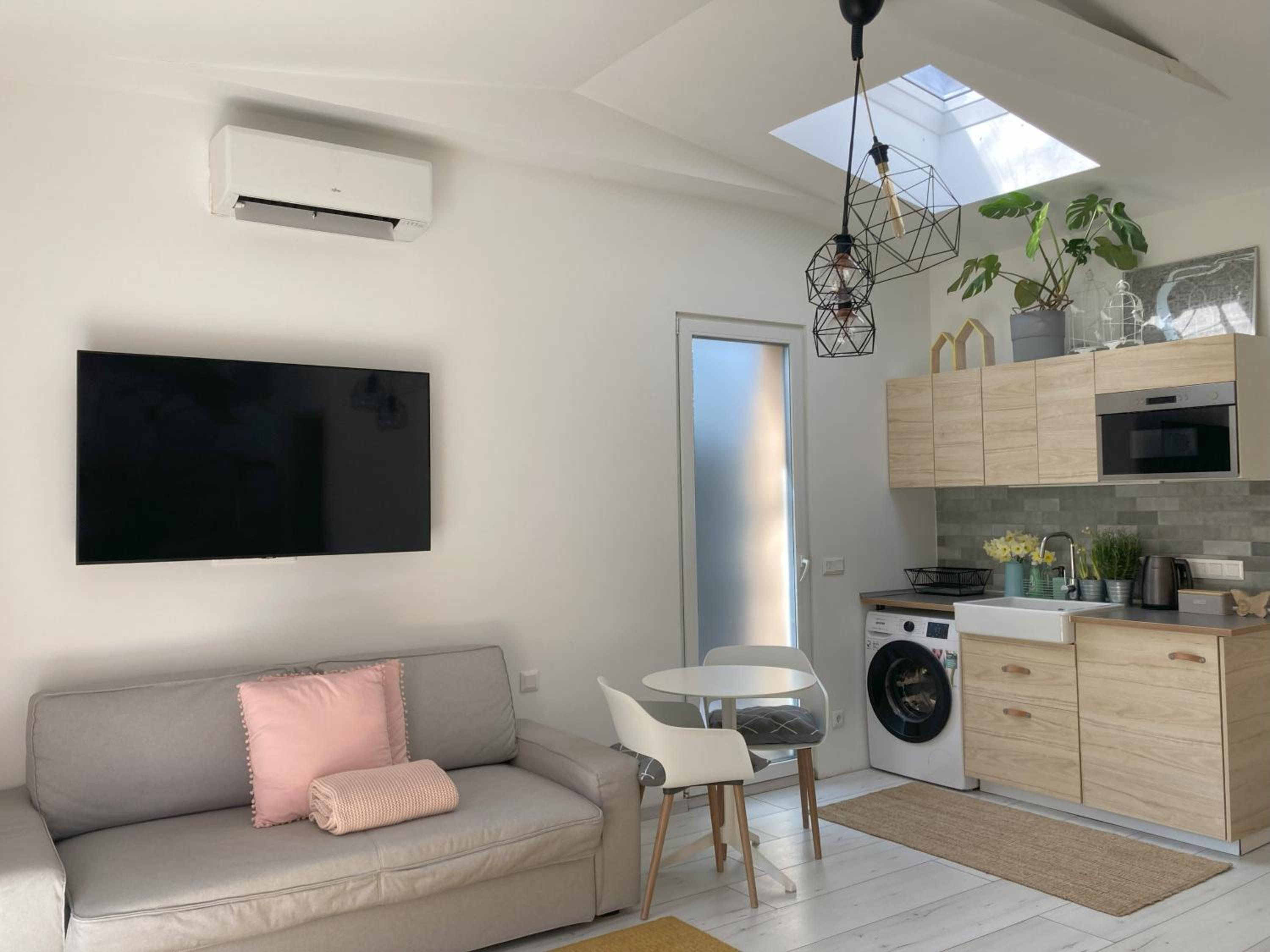 Fifteen Boutique Rooms Budapest with Self Check-In