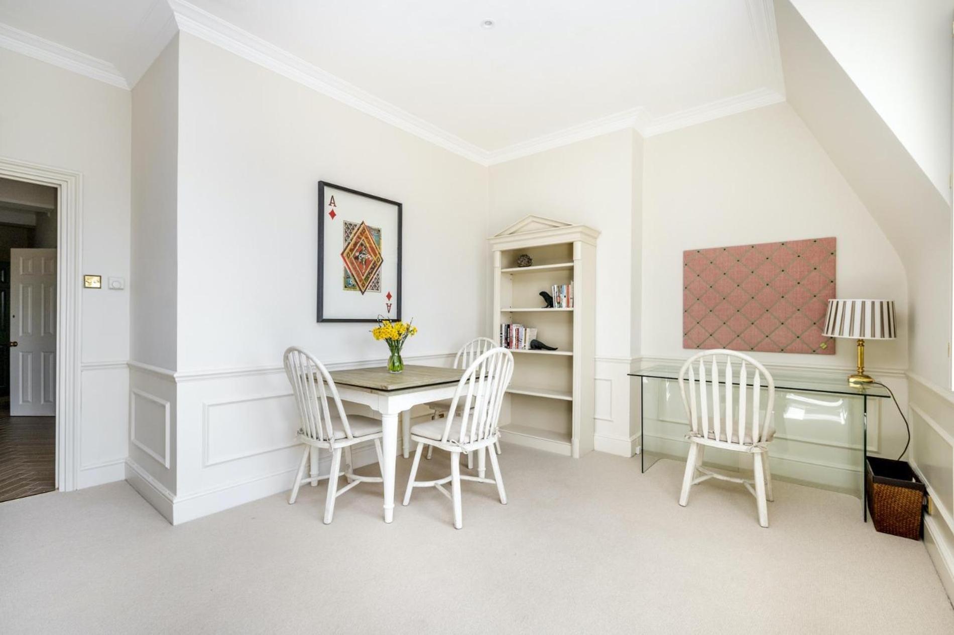 The Baby's Breath 2 bedroom with Patio in Chelsea