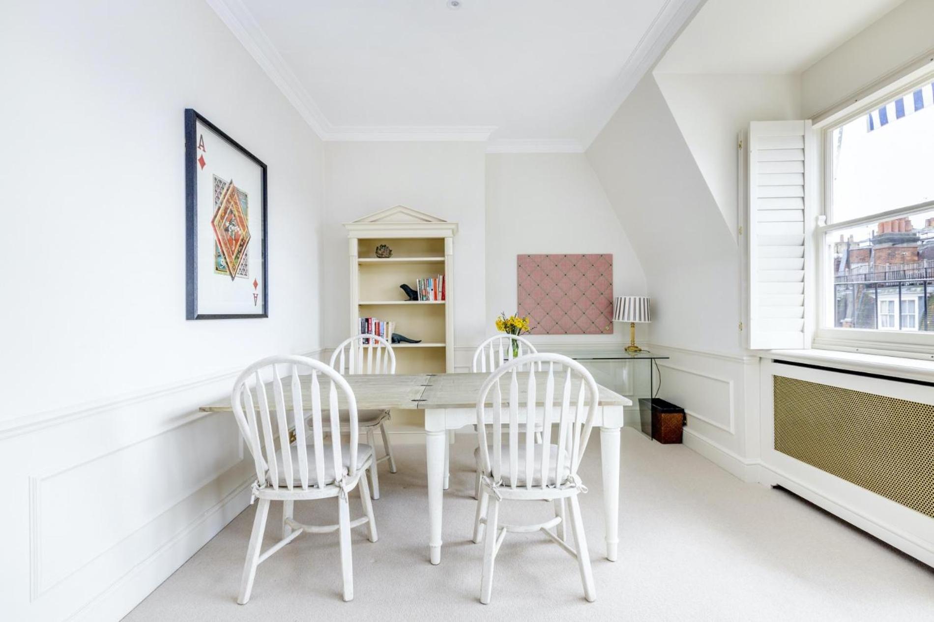 The Baby's Breath 2 bedroom with Patio in Chelsea