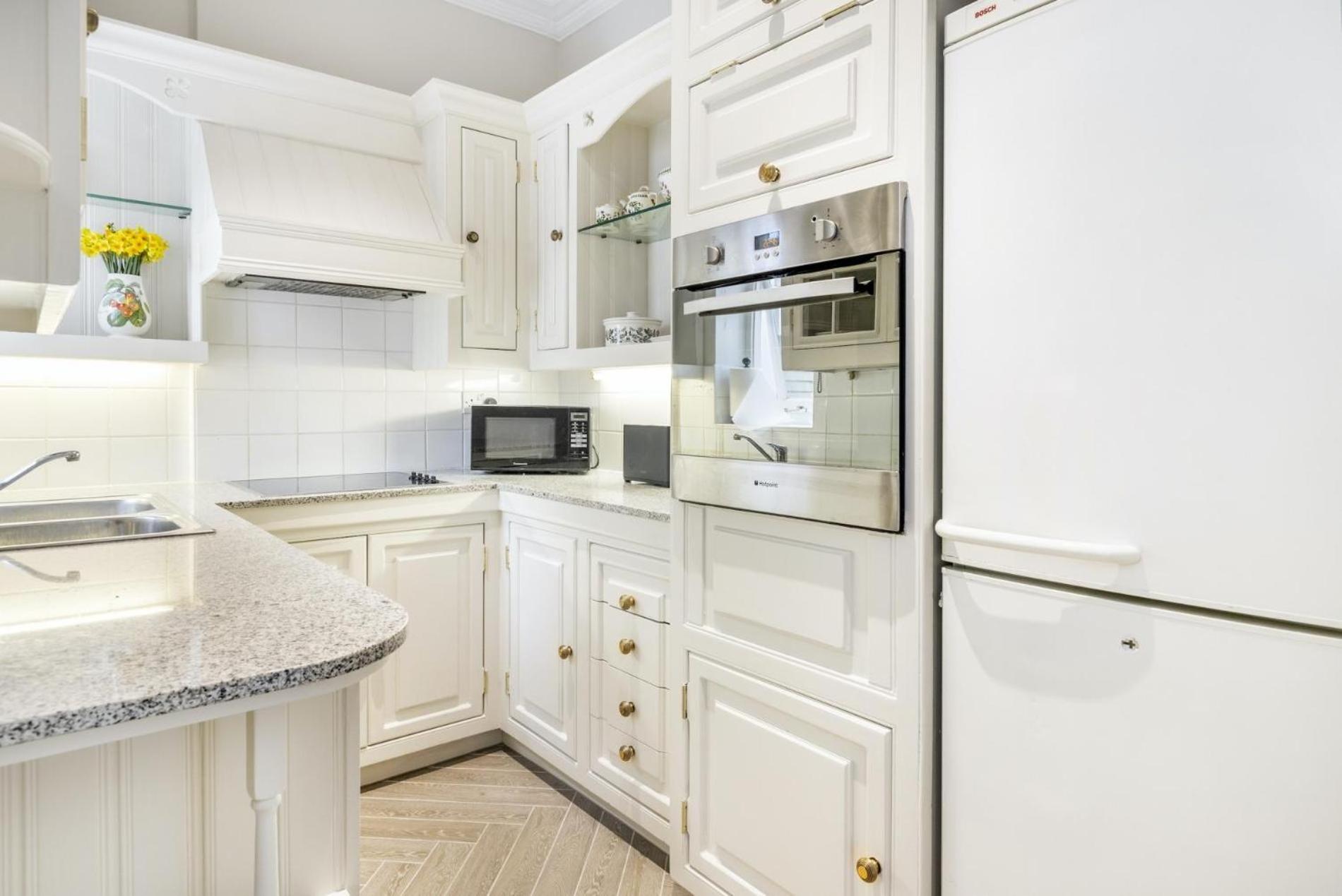 The Baby's Breath 2 bedroom with Patio in Chelsea