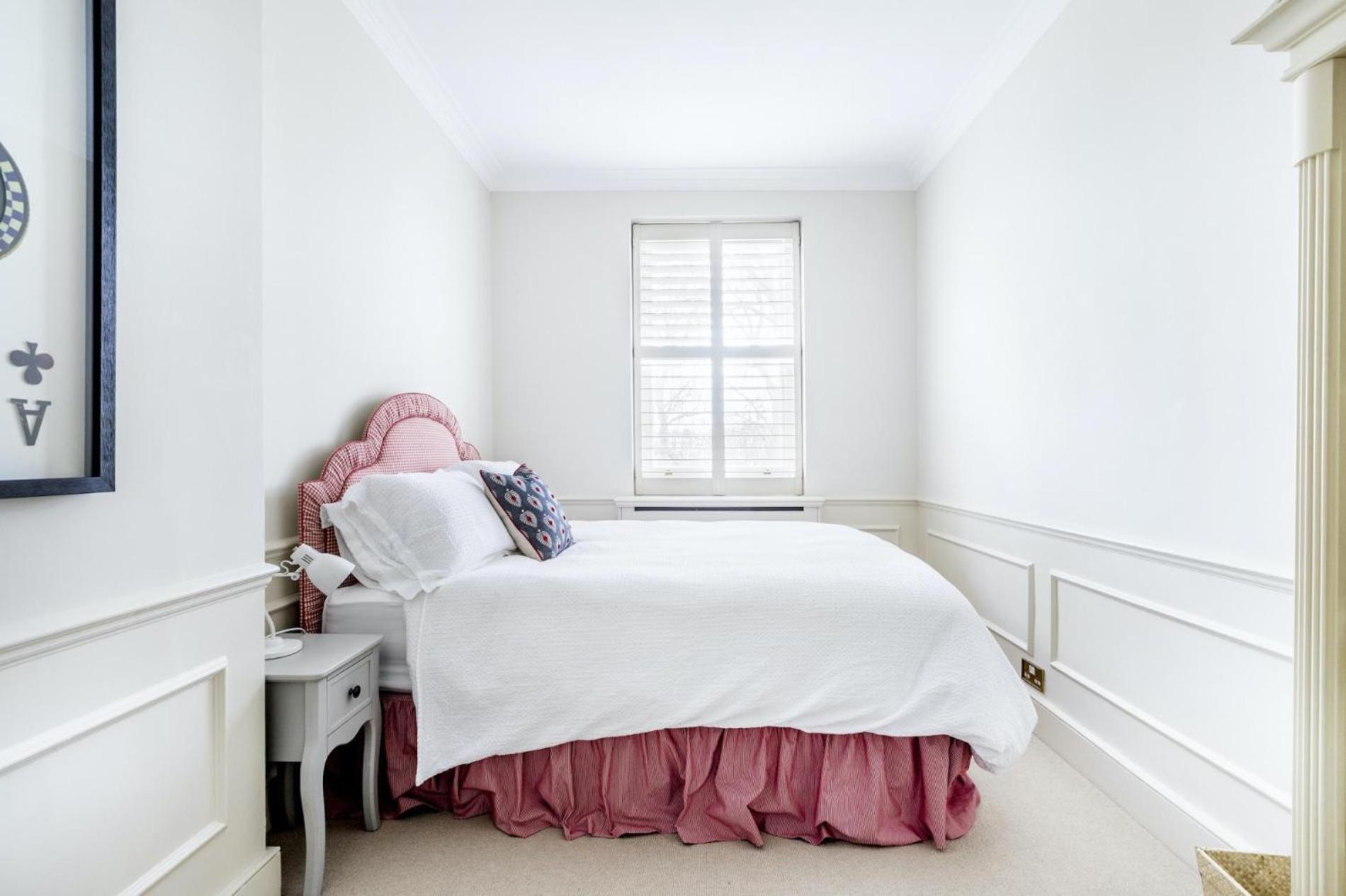 The Baby's Breath 2 bedroom with Patio in Chelsea