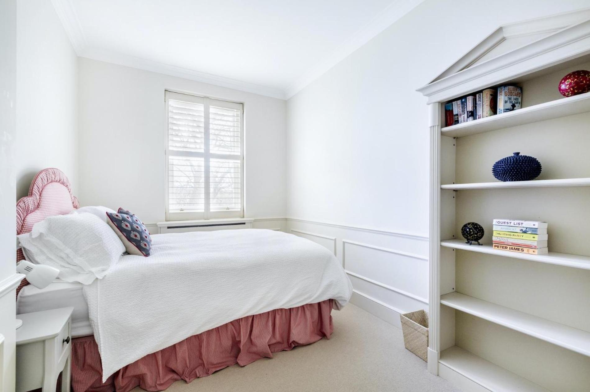 The Baby's Breath 2 bedroom with Patio in Chelsea
