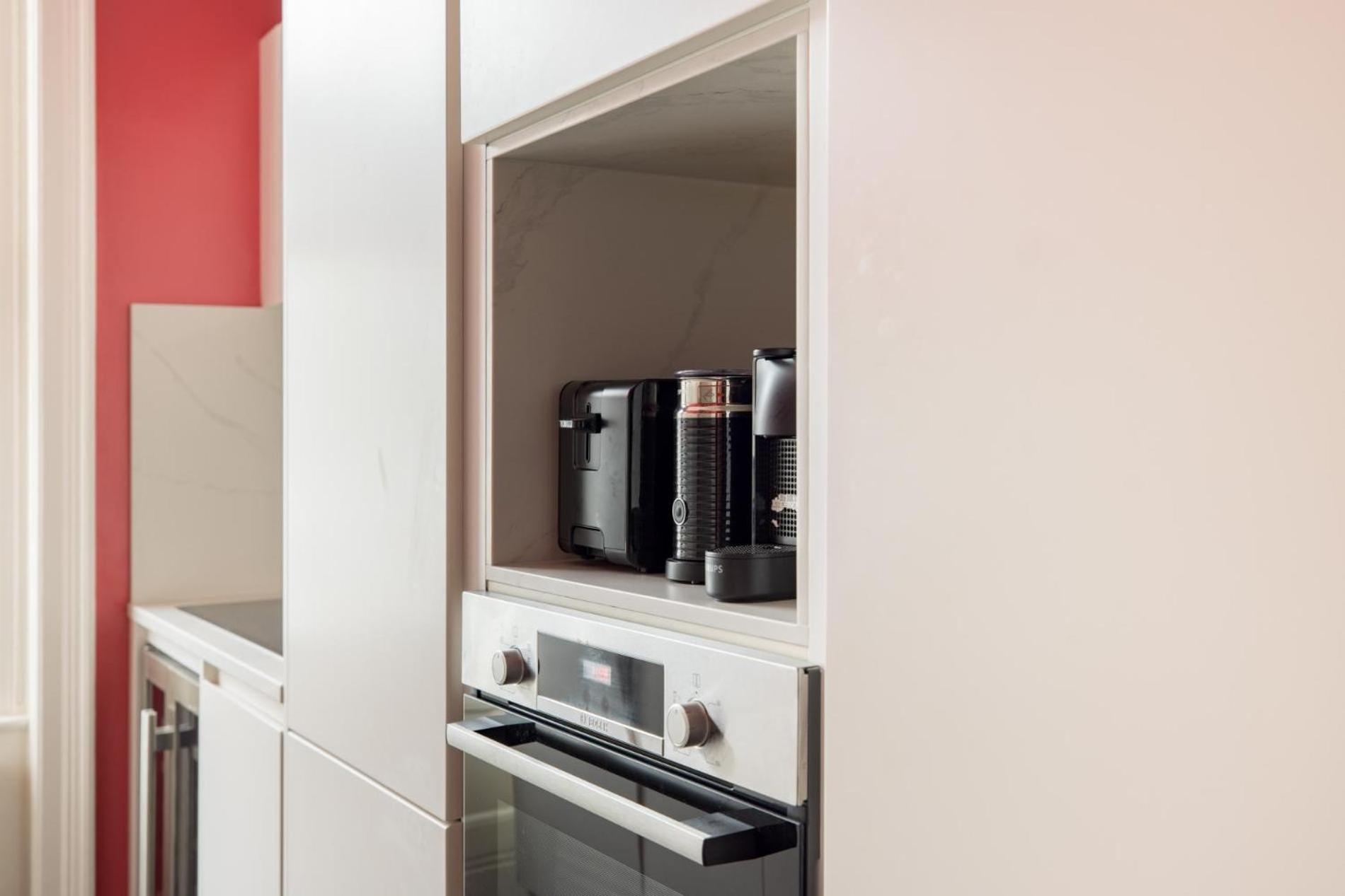 Kensington Luxury - 2 Bedrooms