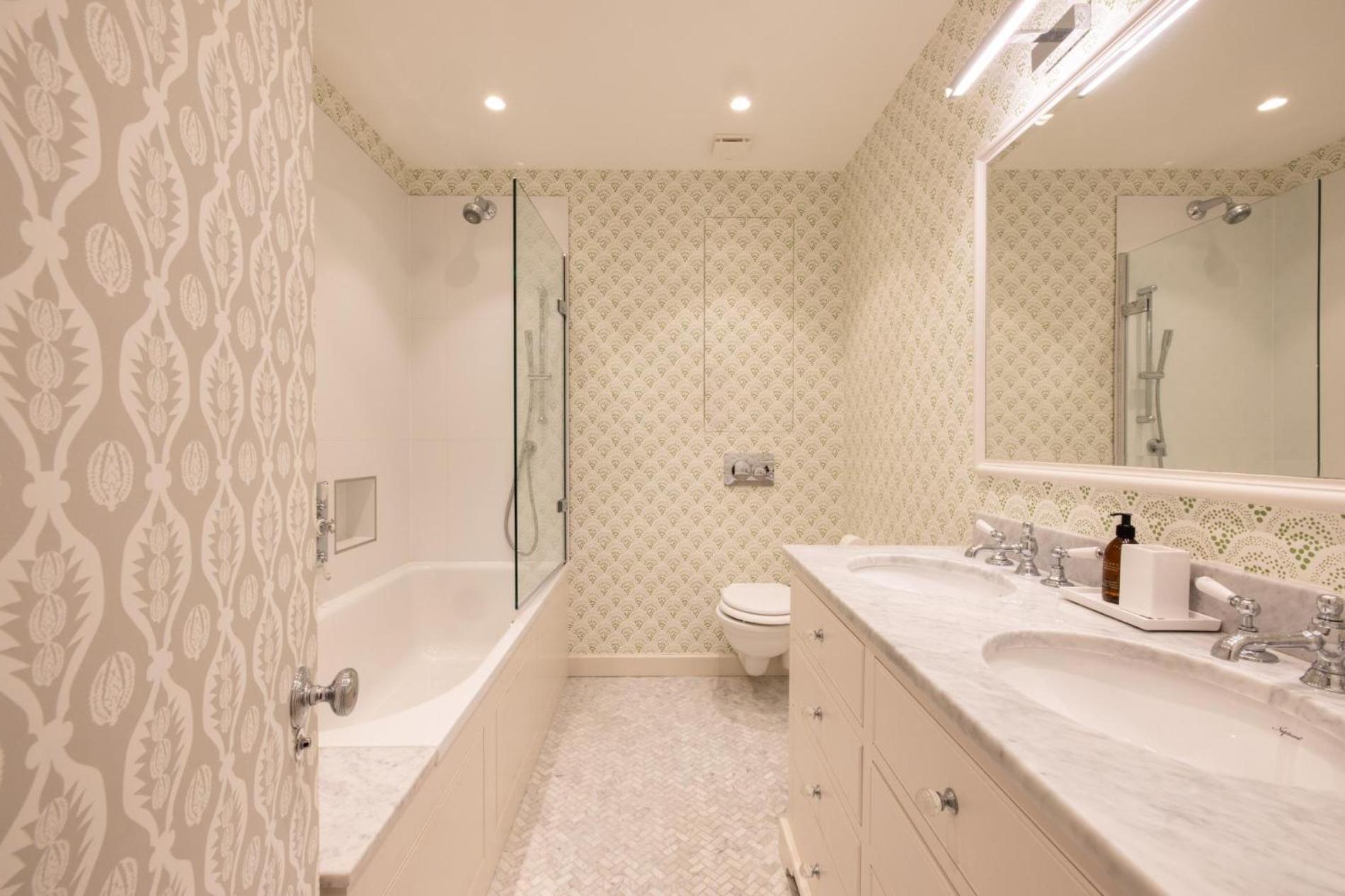 Kensington Luxury - 2 Bedrooms