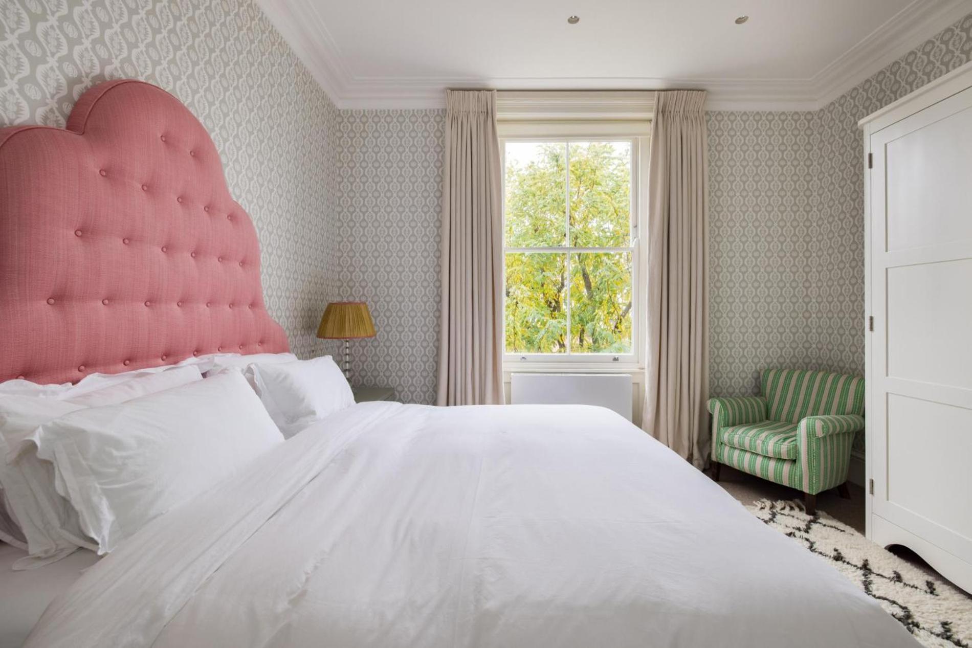 Kensington Luxury - 2 Bedrooms