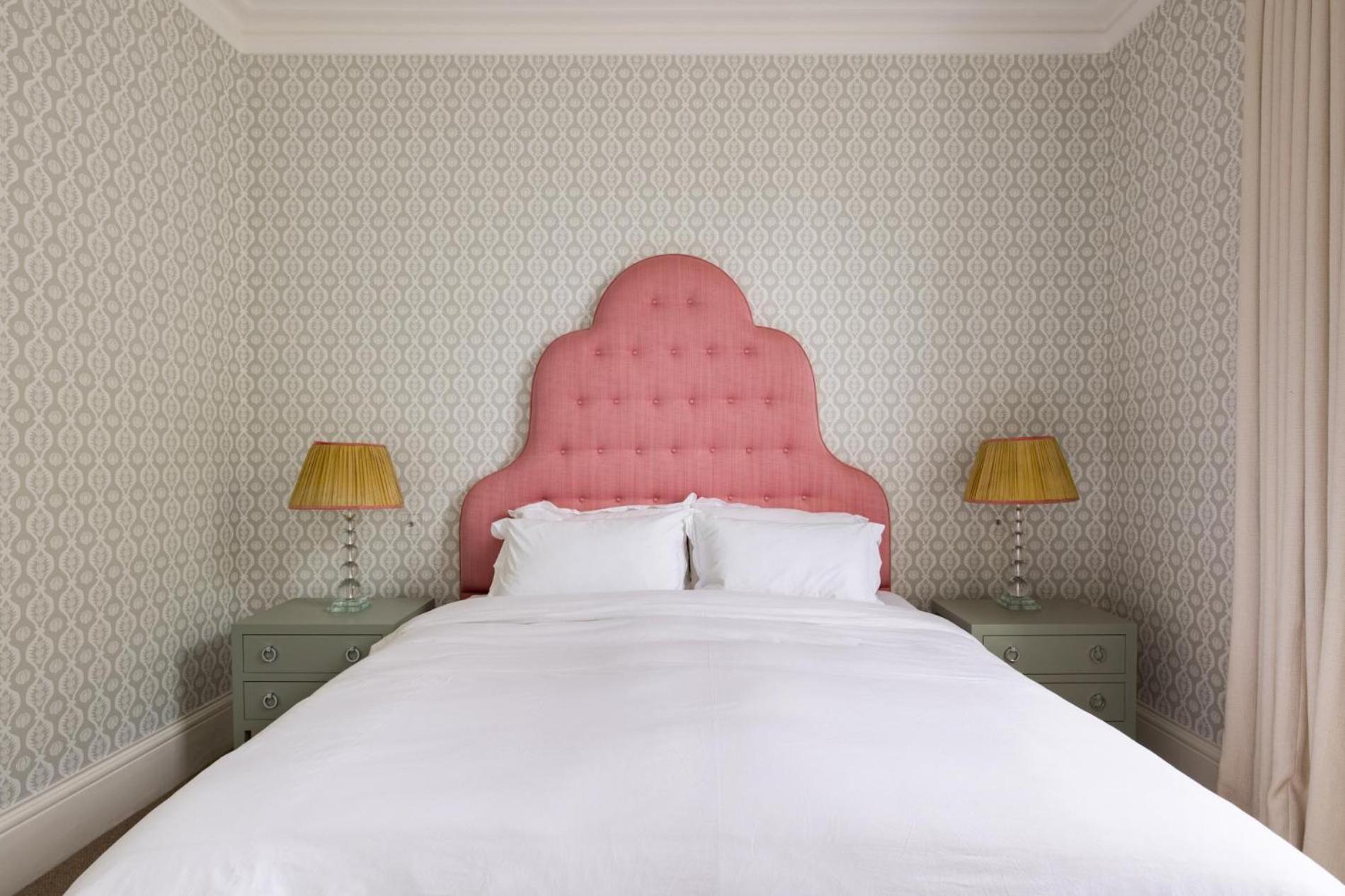 Kensington Luxury - 2 Bedrooms