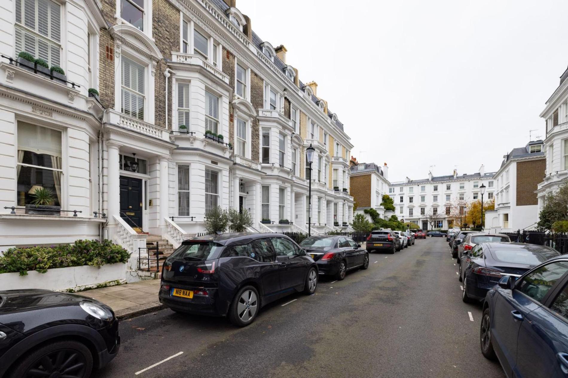 Kensington Luxury - 2 Bedrooms