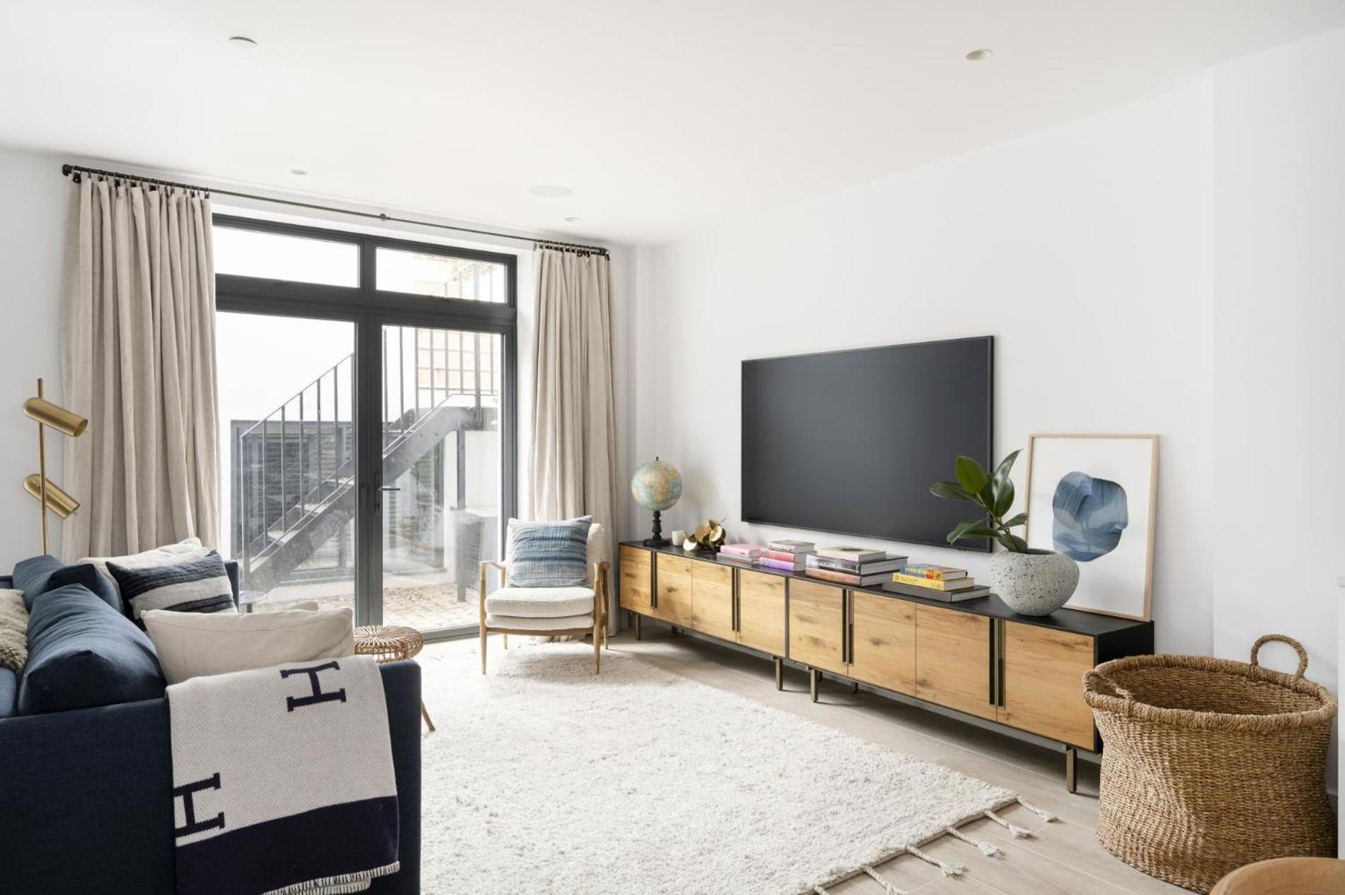Tranquil Oasis – 2 Bedroom Flat by Kensington Gardens