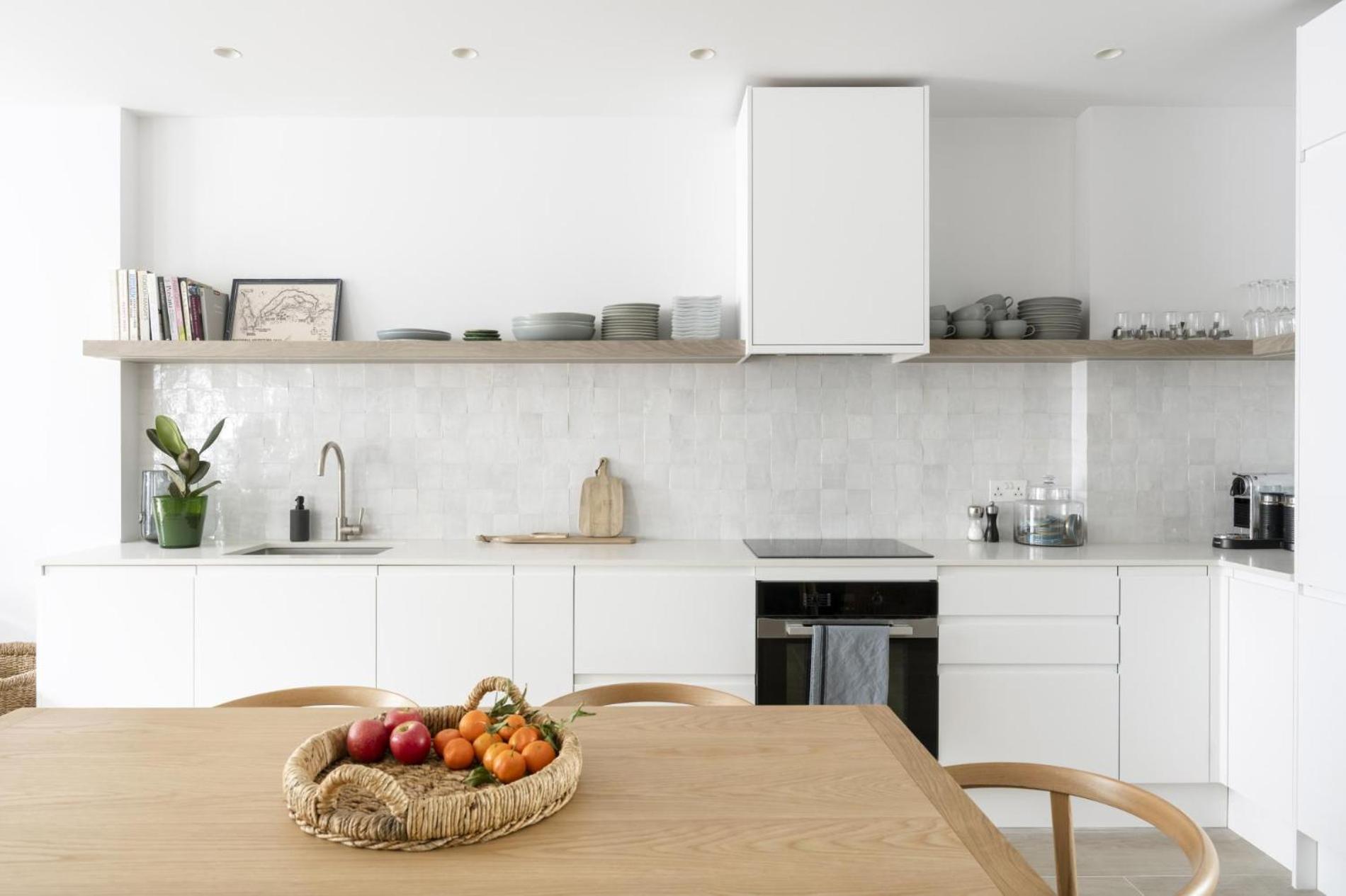 Tranquil Oasis – 2 Bedroom Flat by Kensington Gardens