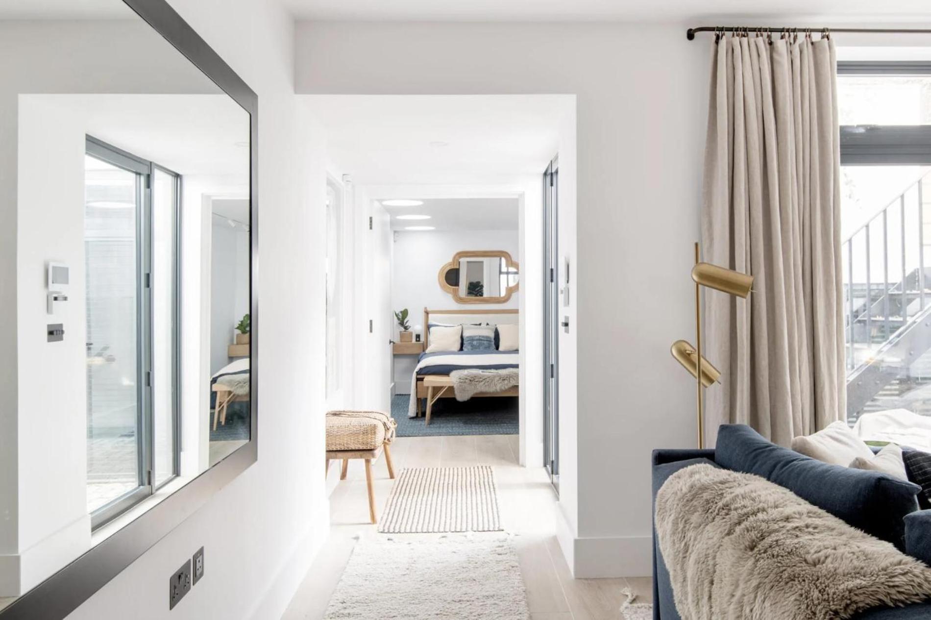 Tranquil Oasis – 2 Bedroom Flat by Kensington Gardens